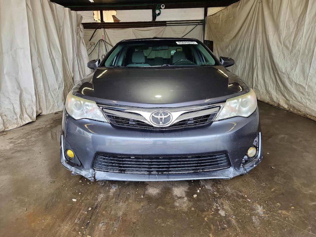 2014 Toyota Camry Le Серый vin: 4T1BF1FK2EU441680