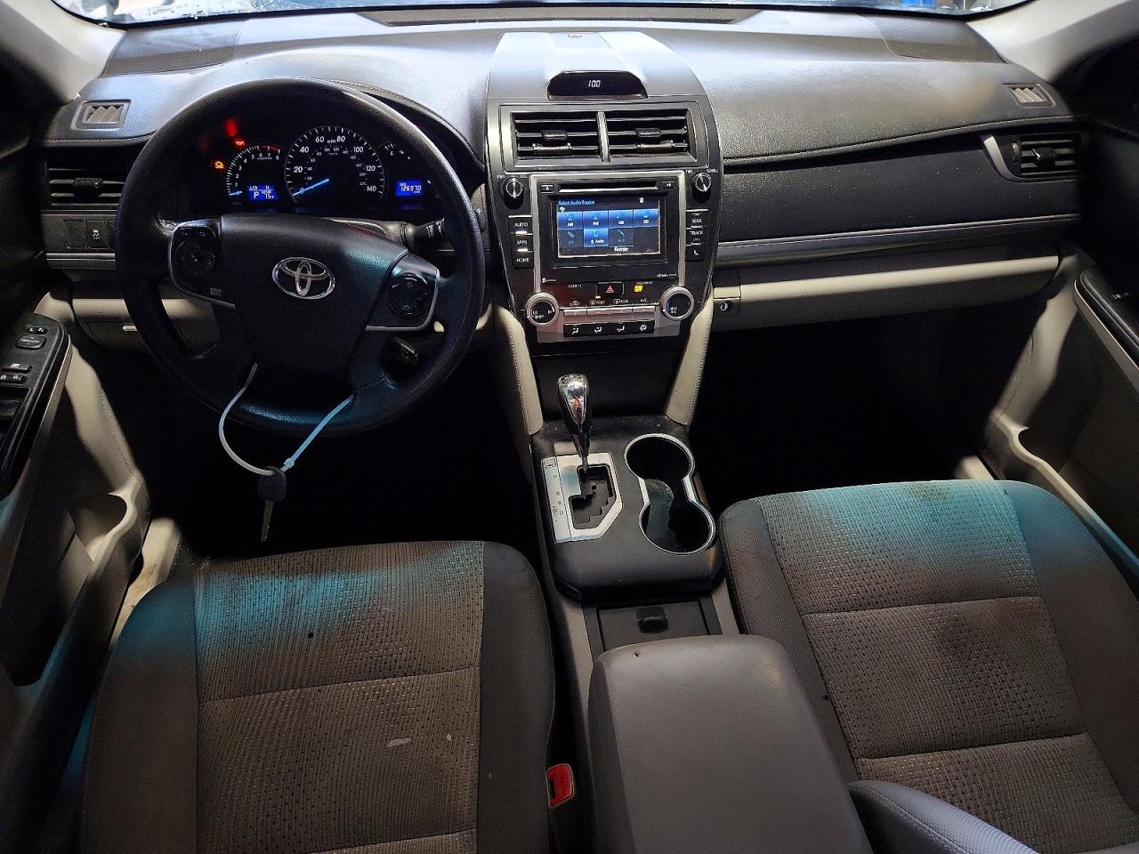 2014 Toyota Camry Le Серый vin: 4T1BF1FK2EU441680