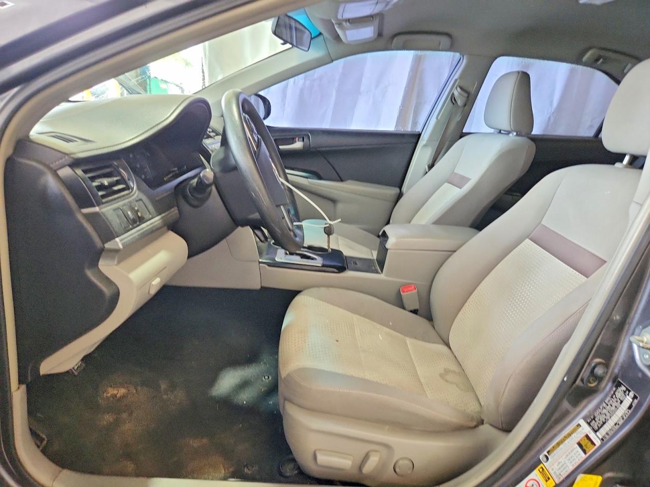2014 Toyota Camry Le Серый vin: 4T1BF1FK2EU441680