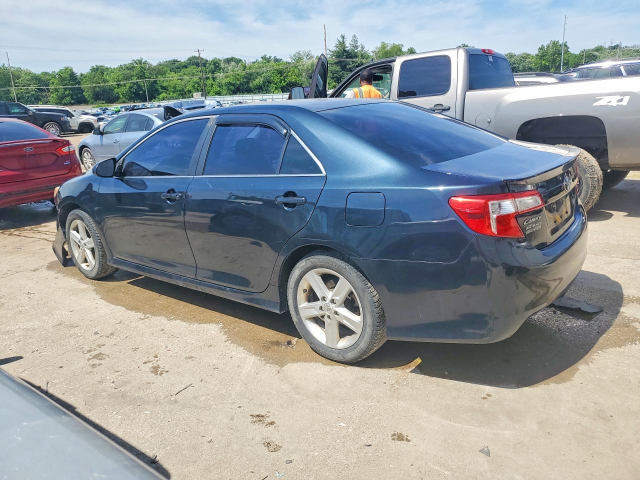 2014 Toyota Camry Se Blue vin: 4T1BF1FK2EU443865