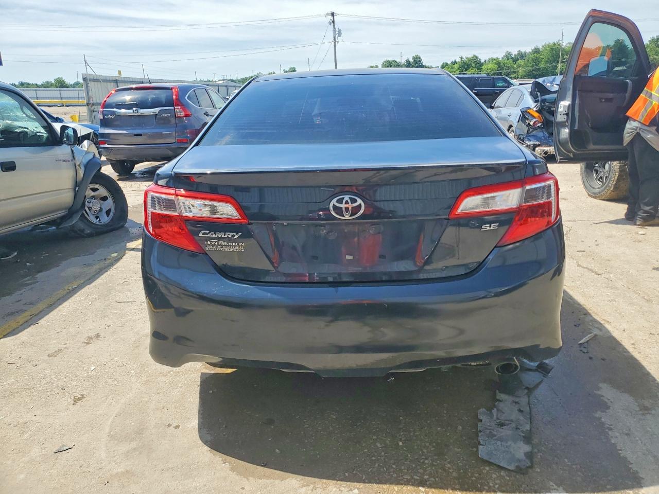 2014 Toyota Camry Se Blue vin: 4T1BF1FK2EU443865