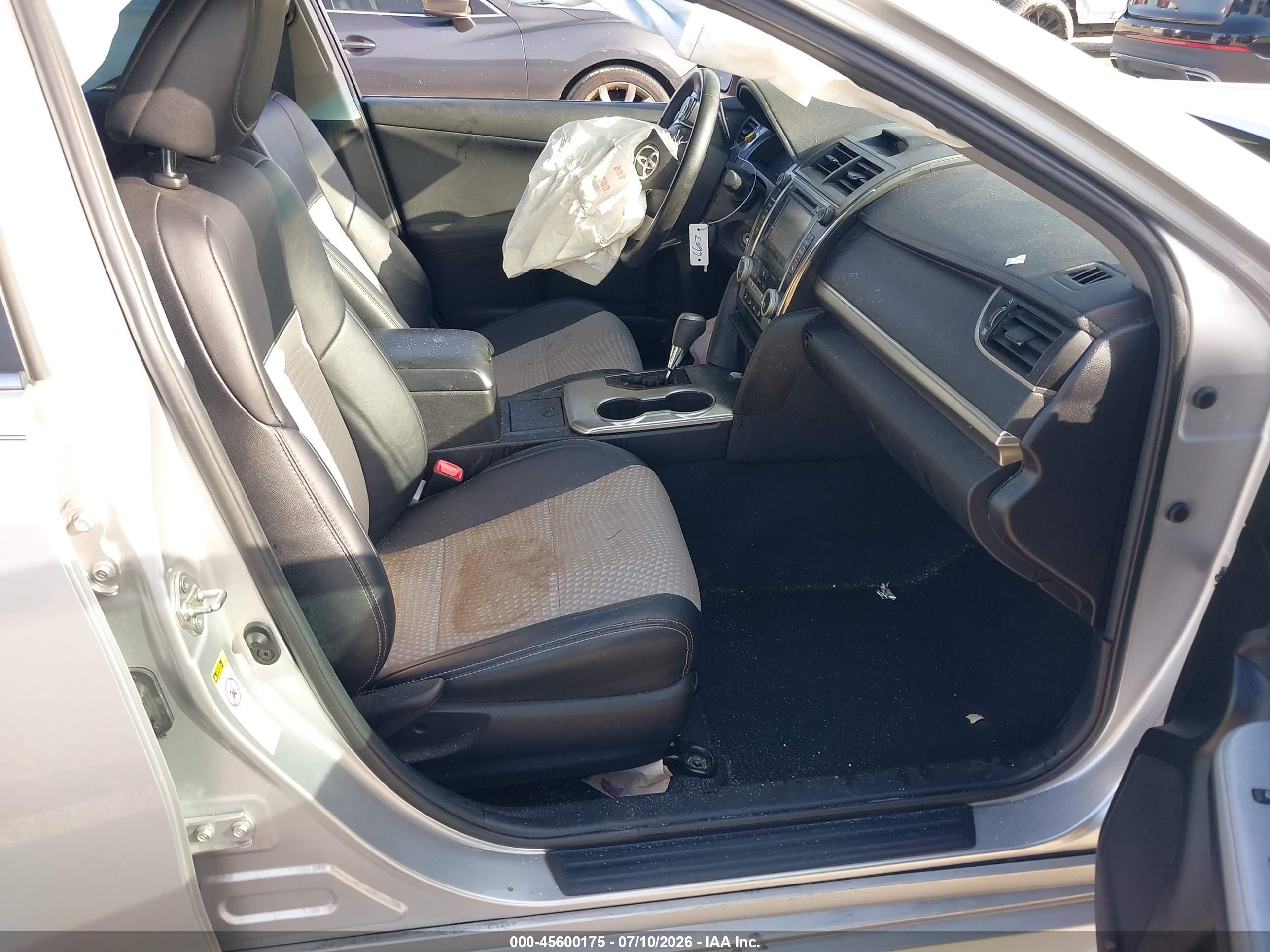 2014 Toyota Camry Se Silver vin: 4T1BF1FK2EU446653
