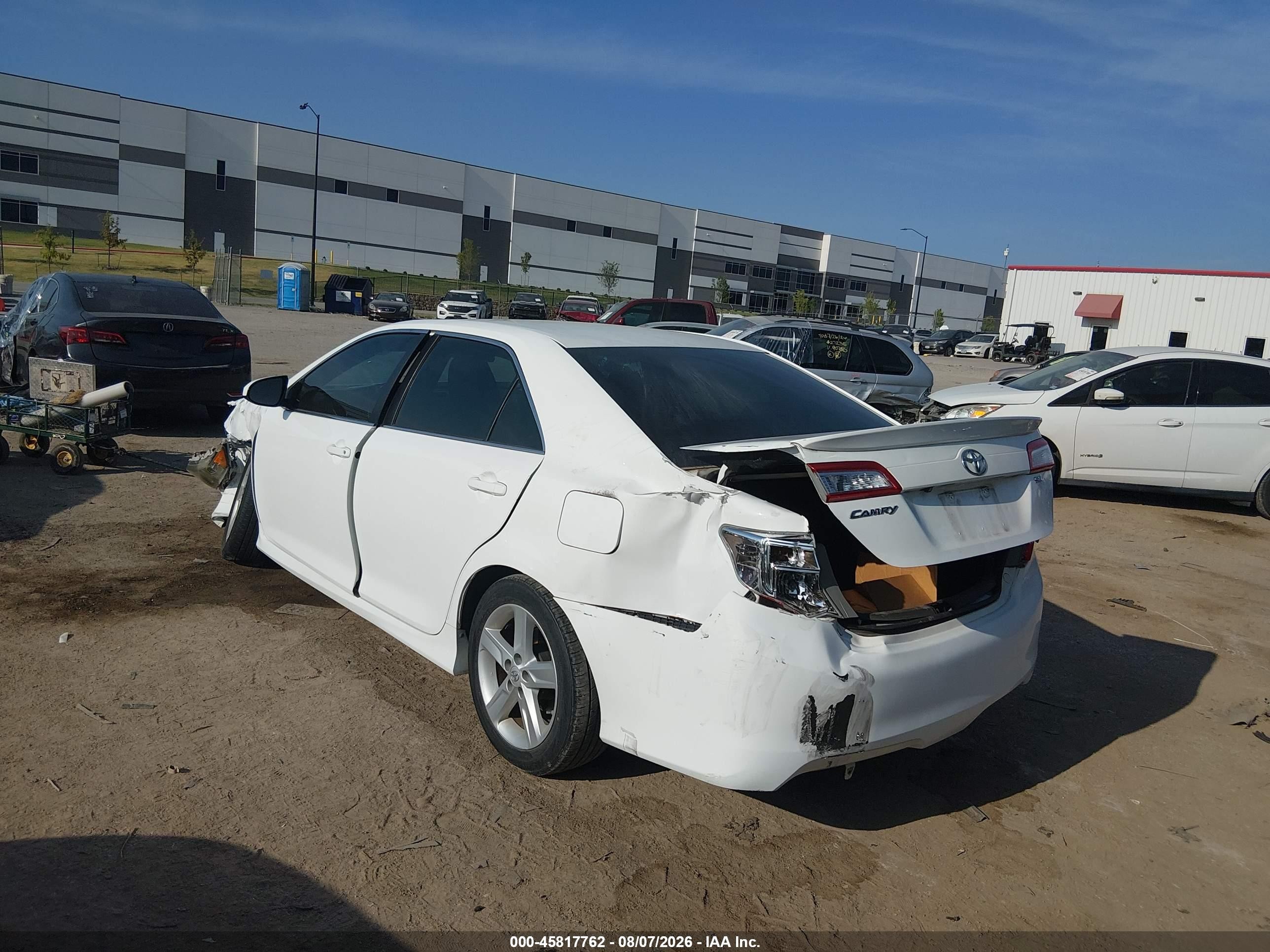 2014 Toyota Camry Se White vin: 4T1BF1FK2EU459323