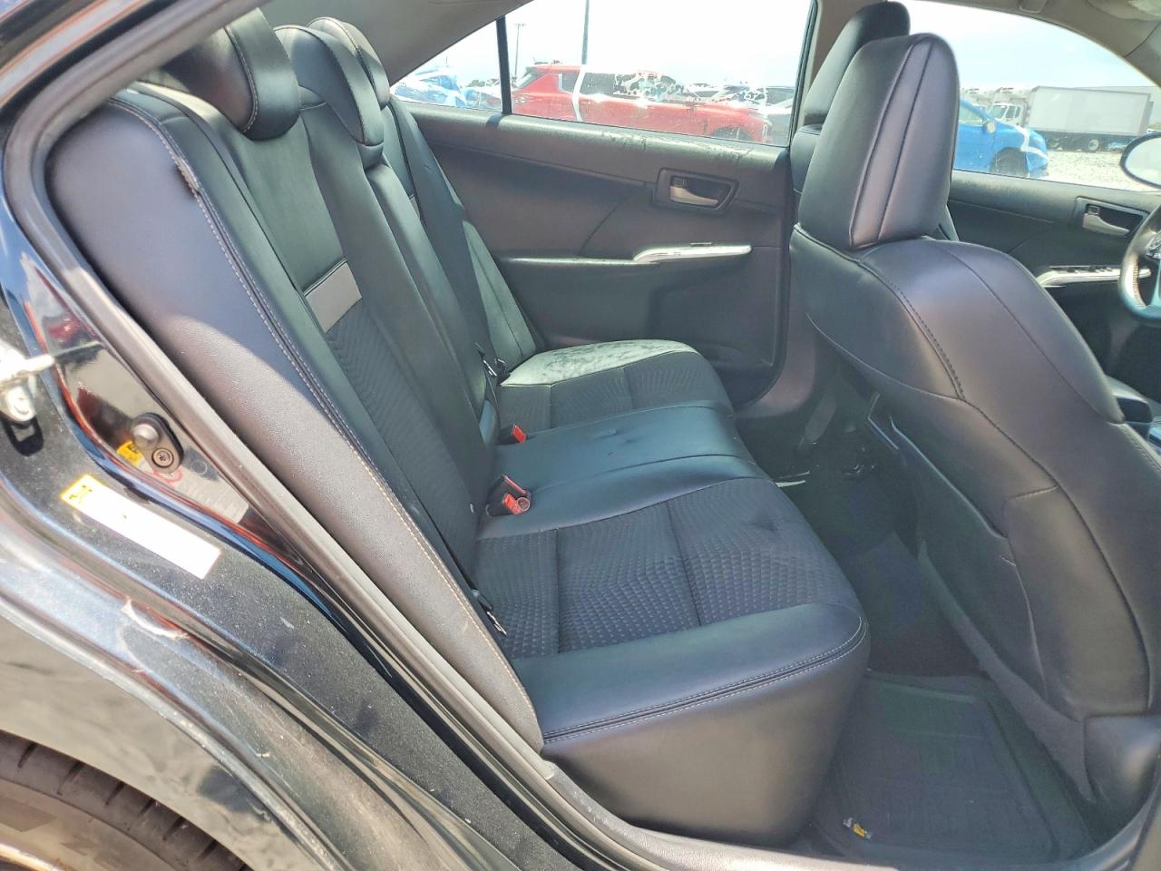 2014 Toyota Camry Se Blue vin: 4T1BF1FK2EU462349