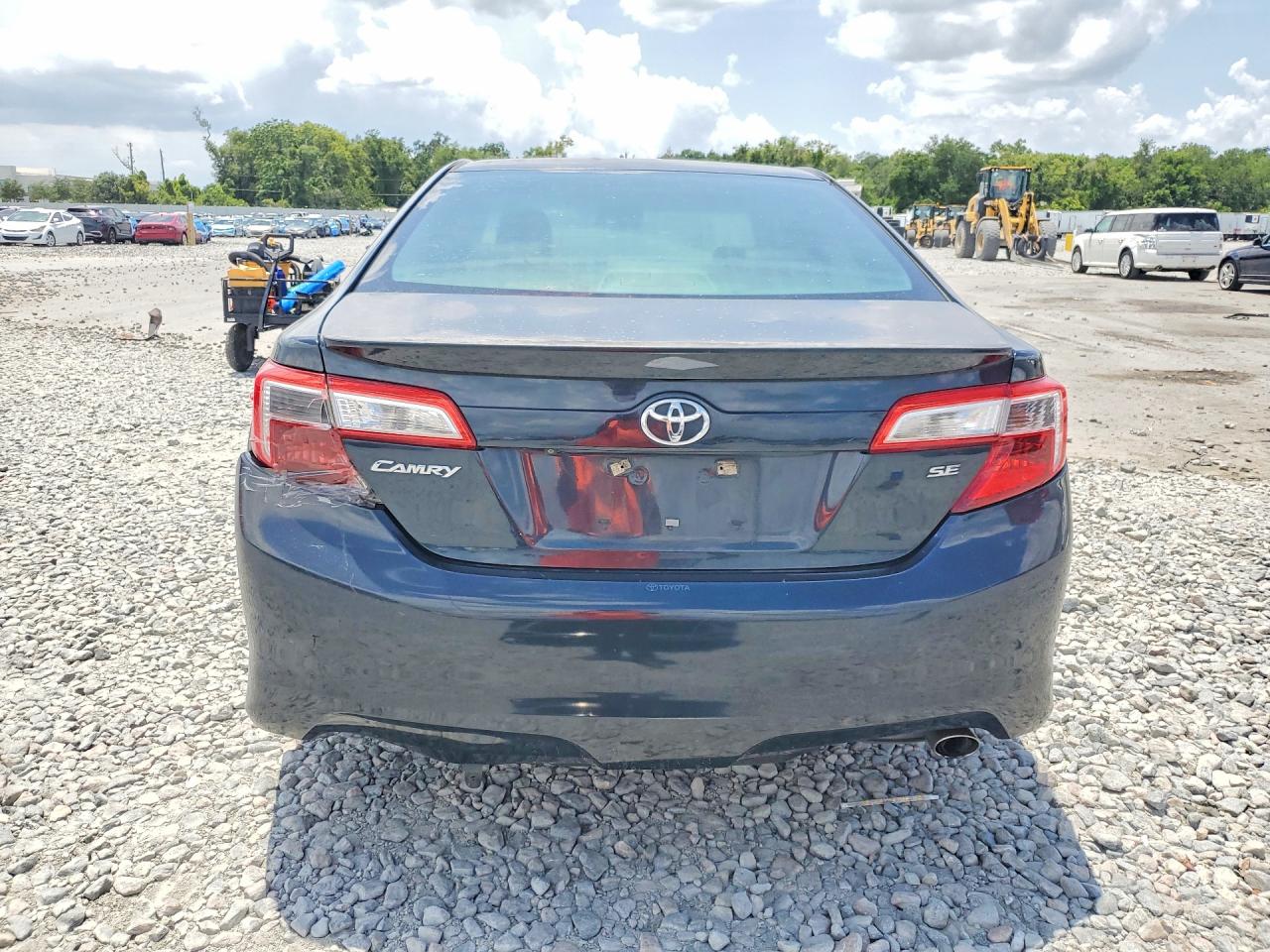 2014 Toyota Camry Se Blue vin: 4T1BF1FK2EU462349