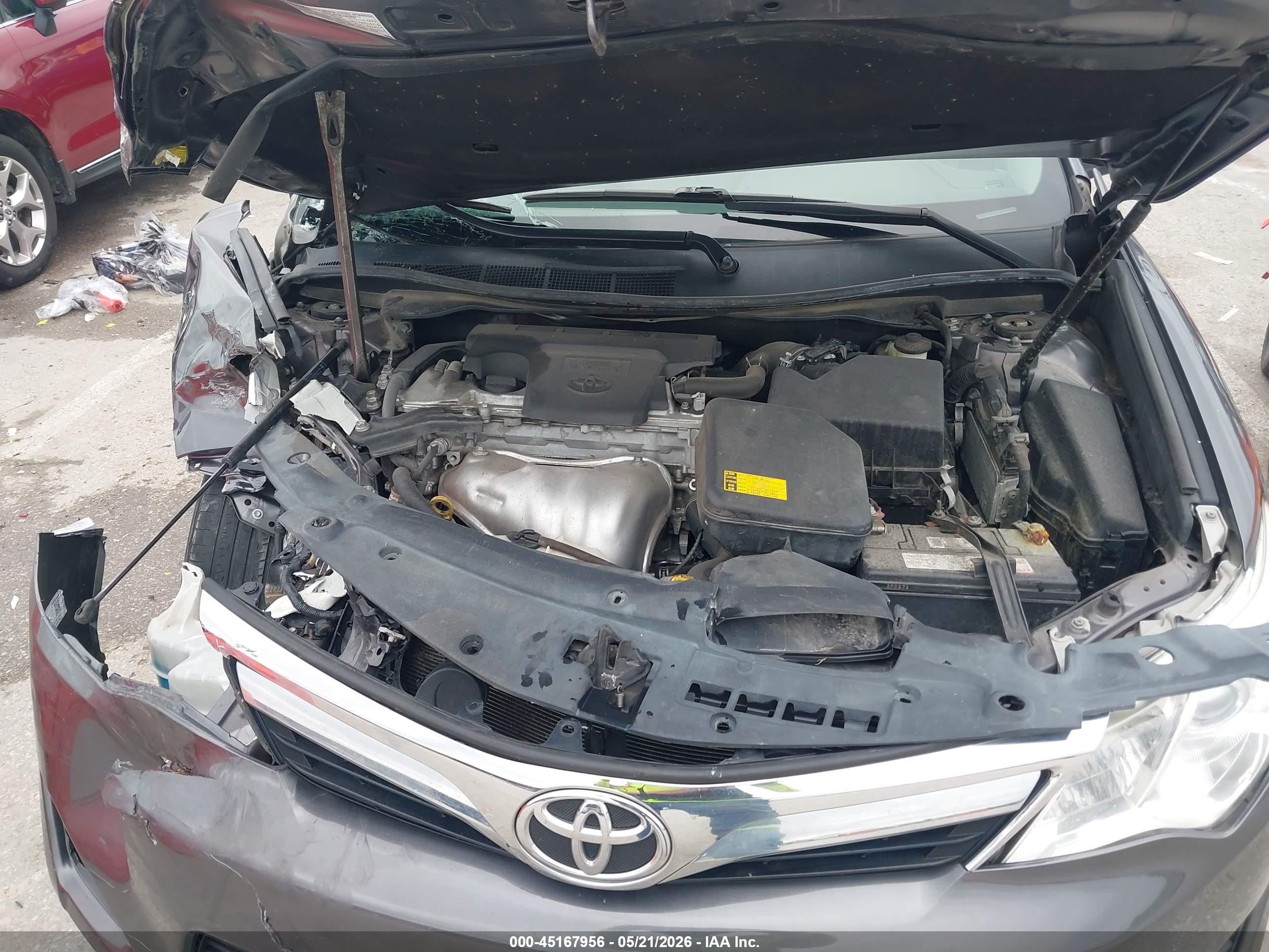 2014 Toyota Camry Le Gray vin: 4T1BF1FK2EU468393
