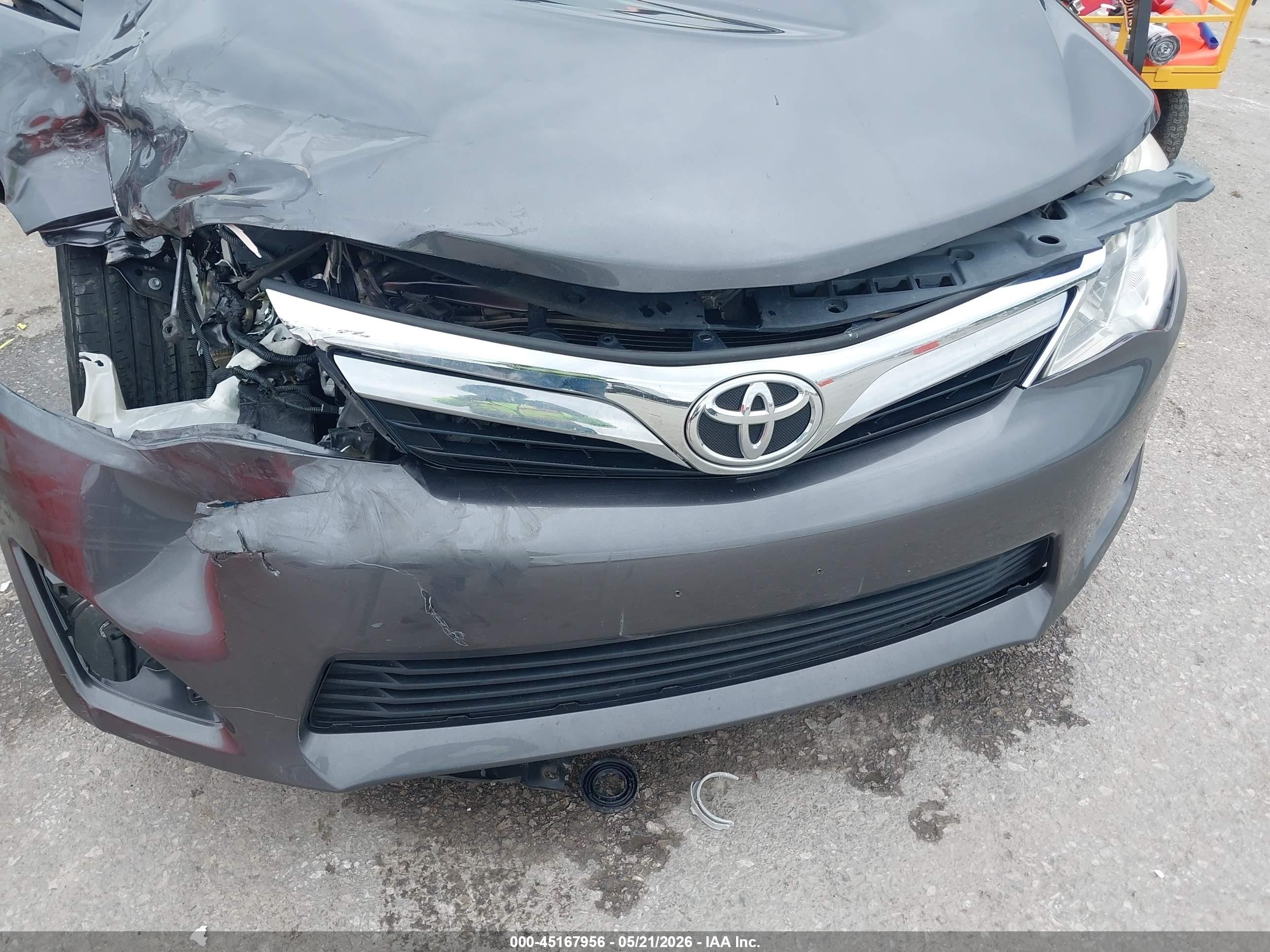 2014 Toyota Camry Le Gray vin: 4T1BF1FK2EU468393