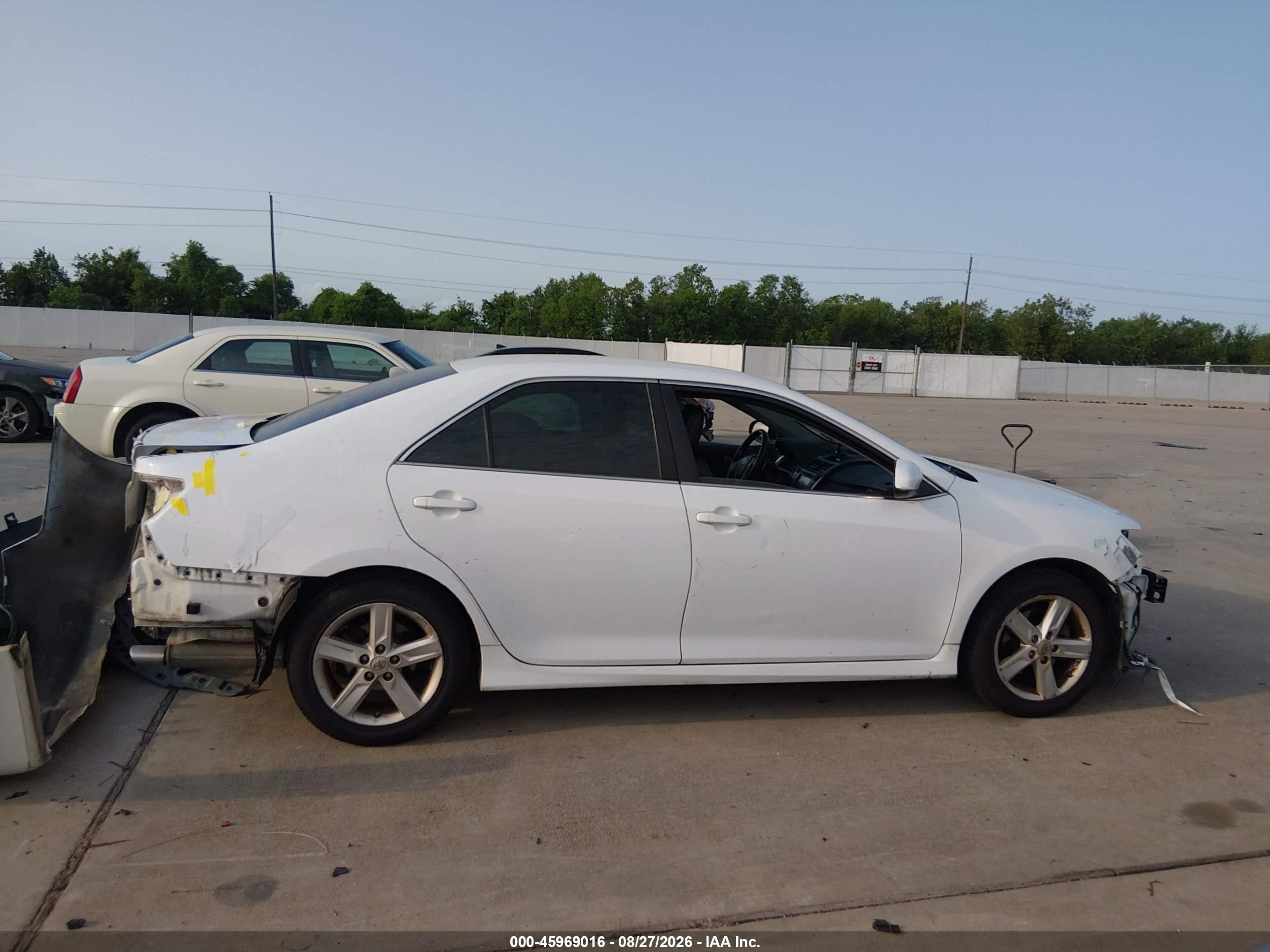 2014 Toyota Camry Se Белый vin: 4T1BF1FK2EU471343