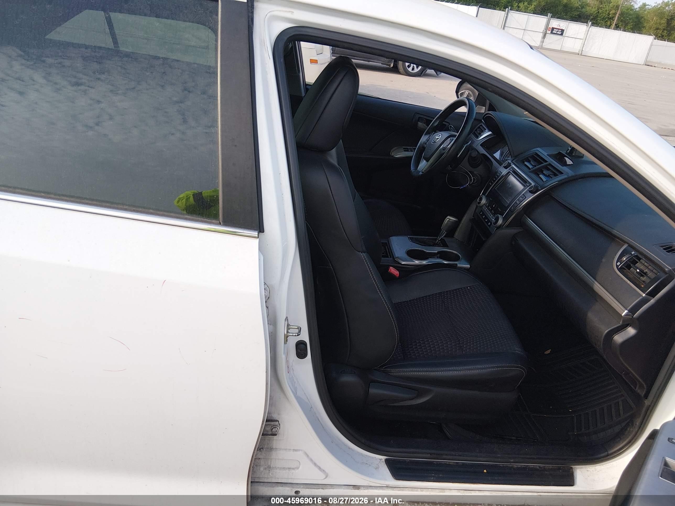 2014 Toyota Camry Se Белый vin: 4T1BF1FK2EU471343