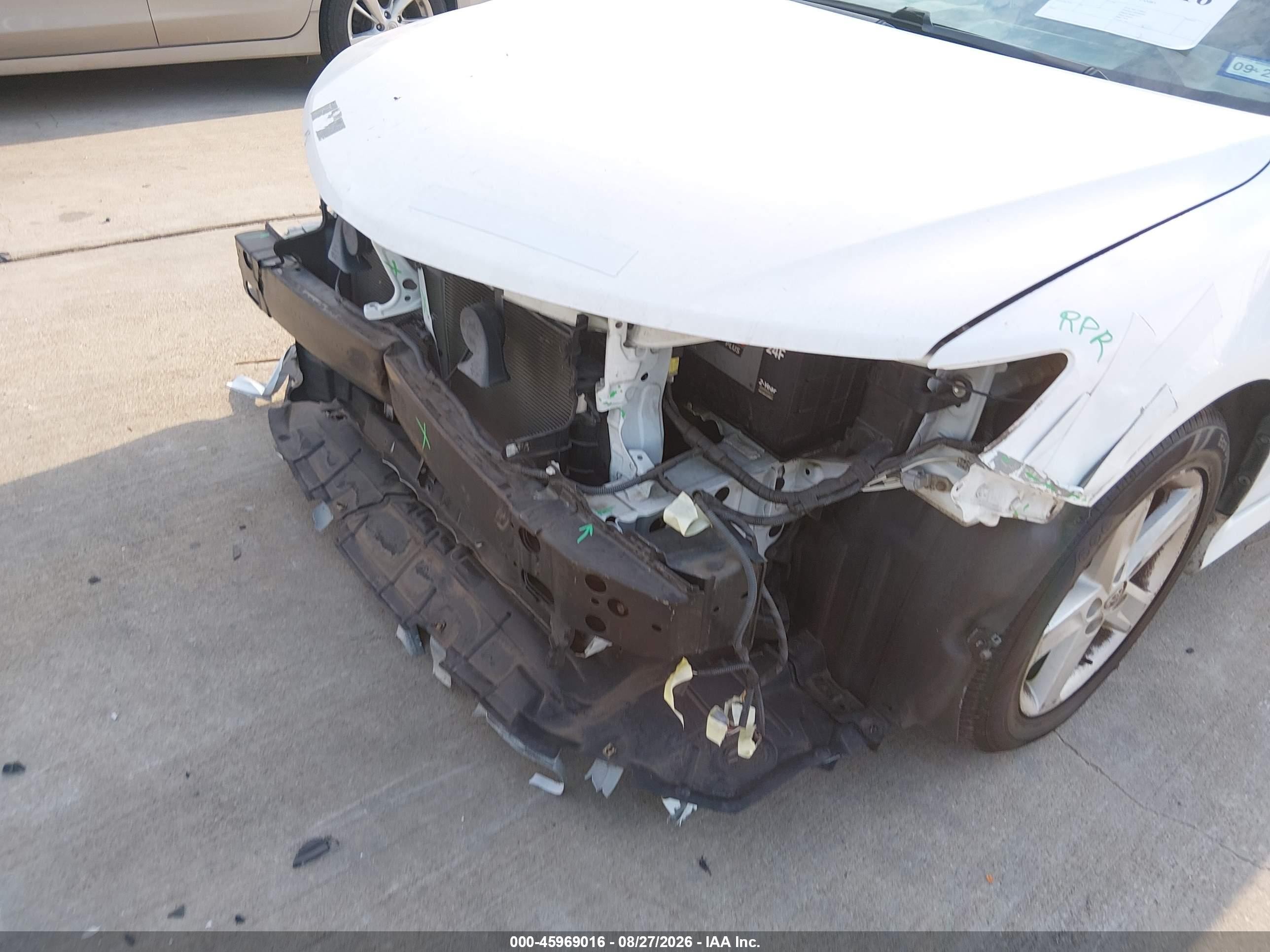 2014 Toyota Camry Se Белый vin: 4T1BF1FK2EU471343