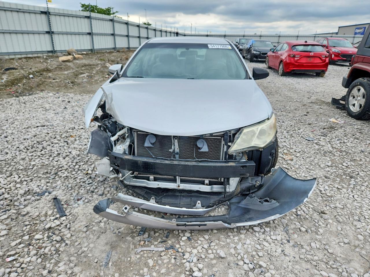 2014 Toyota Camry Le Silver vin: 4T1BF1FK2EU727884