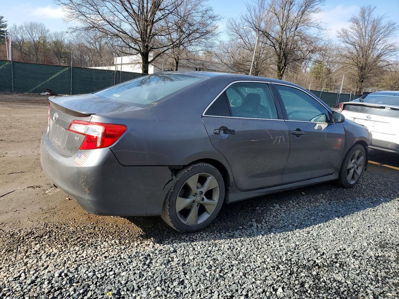 2014 Toyota Camry L Gray vin: 4T1BF1FK2EU740179