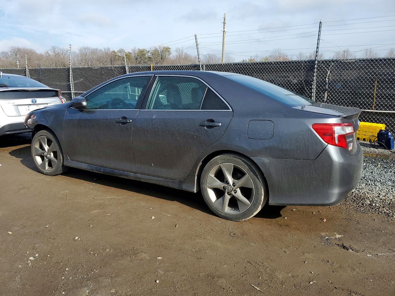 2014 Toyota Camry L Gray vin: 4T1BF1FK2EU740179