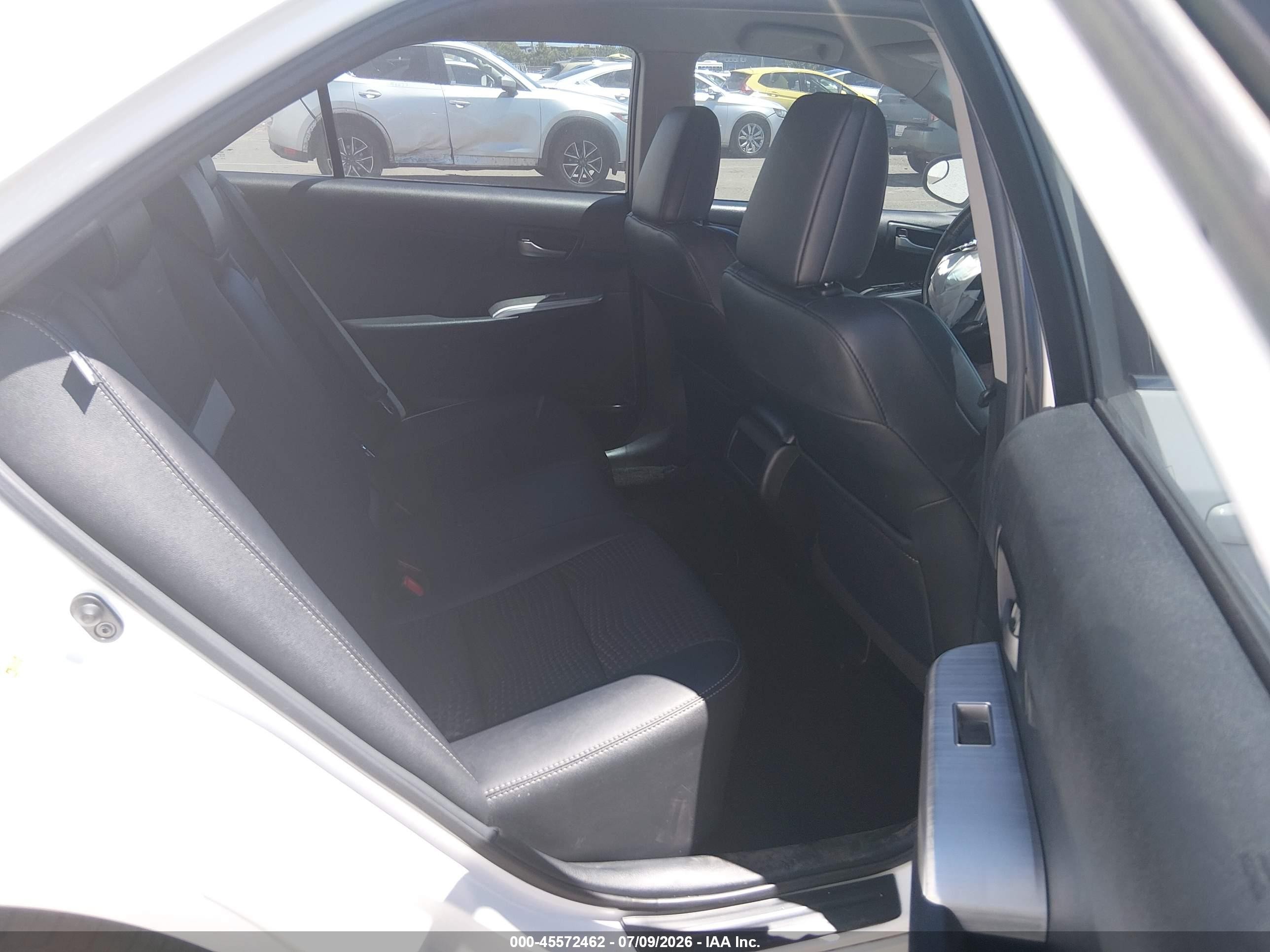2014 Toyota Camry Se White vin: 4T1BF1FK2EU771674