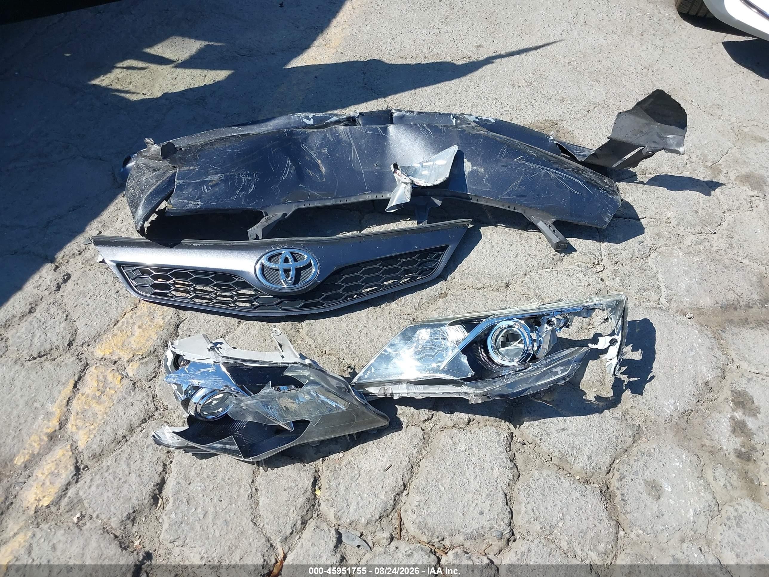 2014 Toyota Camry Se Серый vin: 4T1BF1FK2EU781296