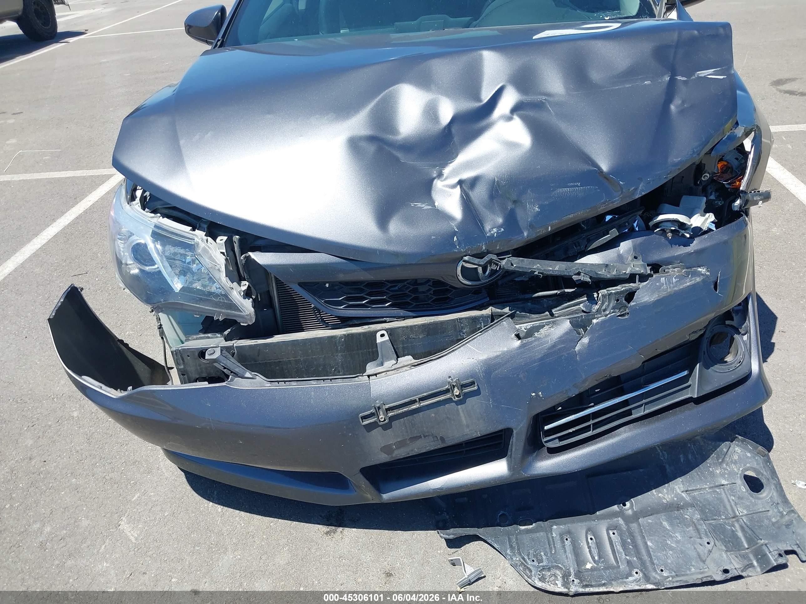 2014 Toyota Camry Se Серый vin: 4T1BF1FK2EU781475