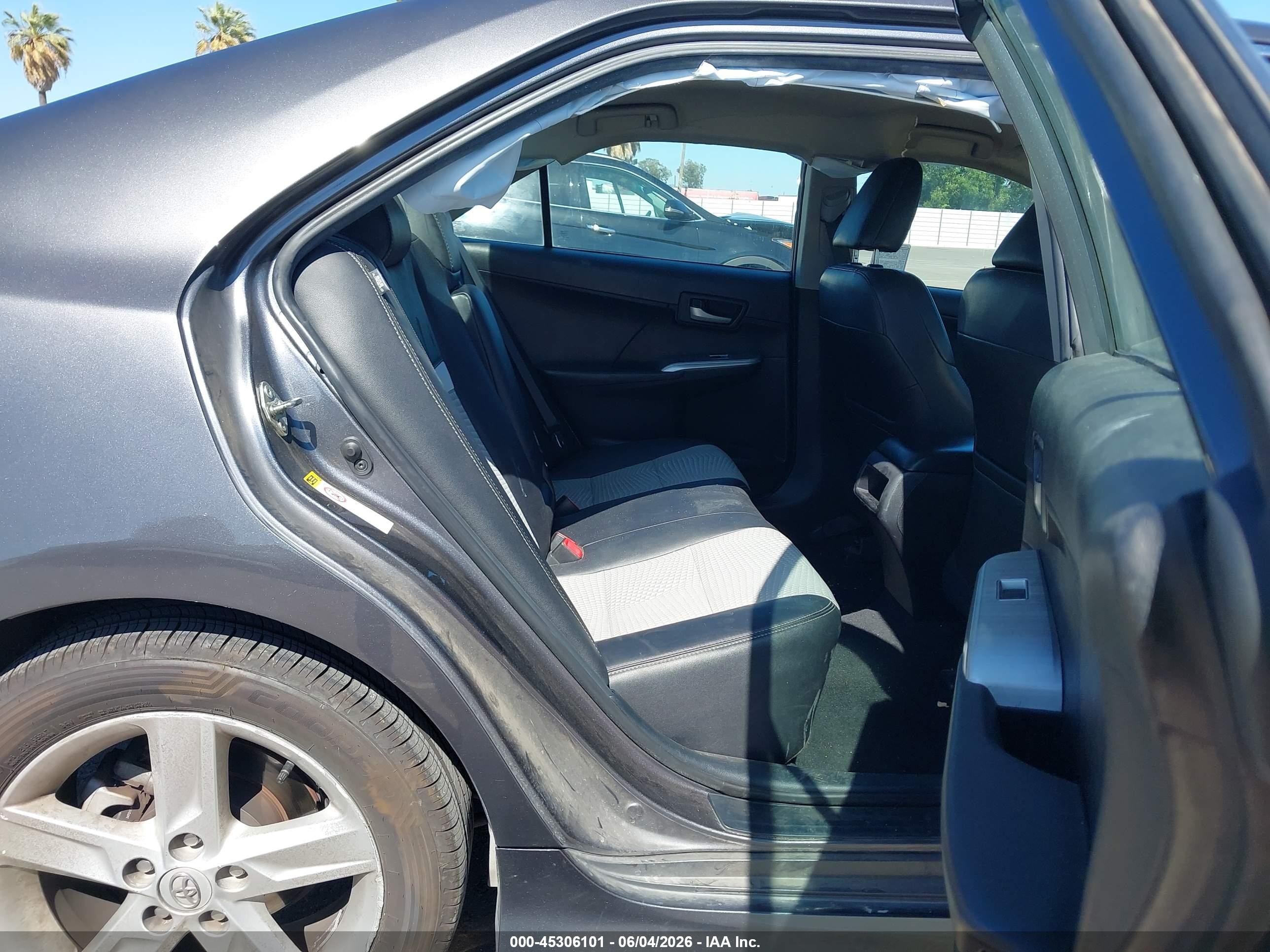 2014 Toyota Camry Se Серый vin: 4T1BF1FK2EU781475