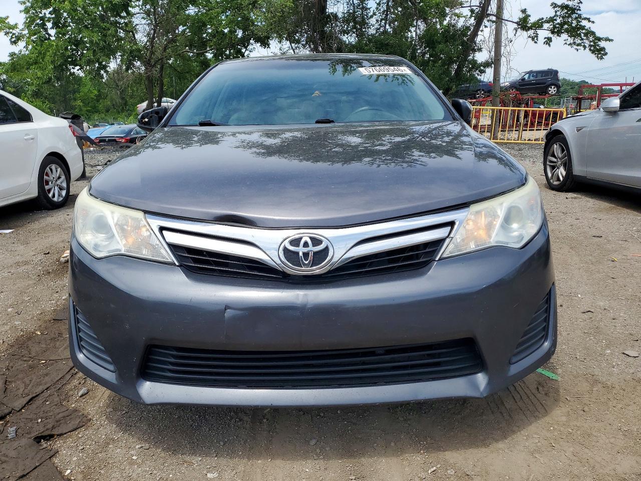 2014 Toyota Camry Le Gray vin: 4T1BF1FK2EU788457