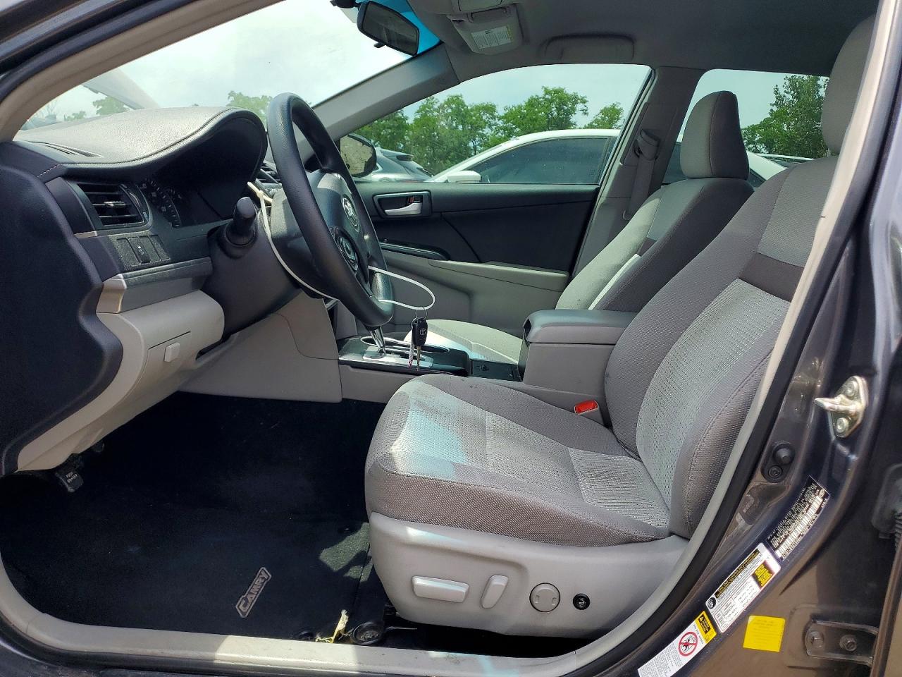 2014 Toyota Camry Le Gray vin: 4T1BF1FK2EU788457