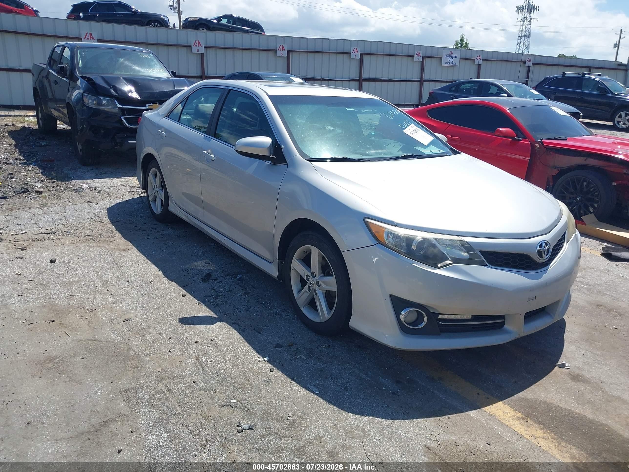 2014 Toyota Camry Se Gray vin: 4T1BF1FK2EU805483