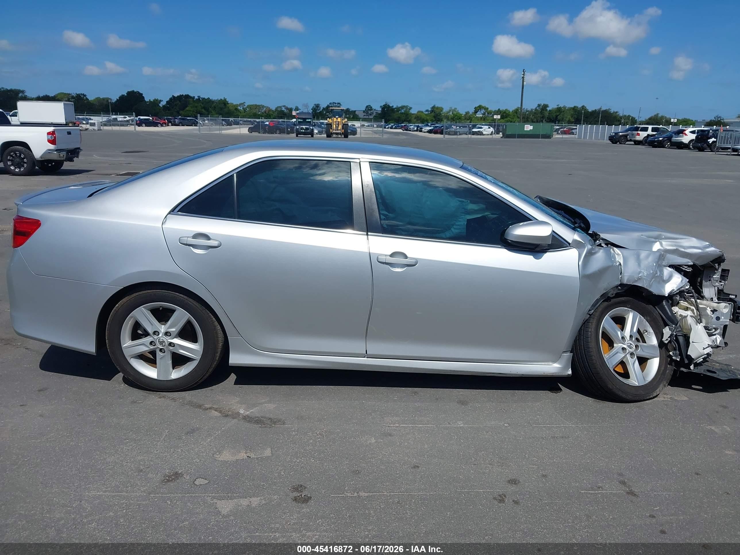 2014 Toyota Camry Se Silver vin: 4T1BF1FK2EU807962