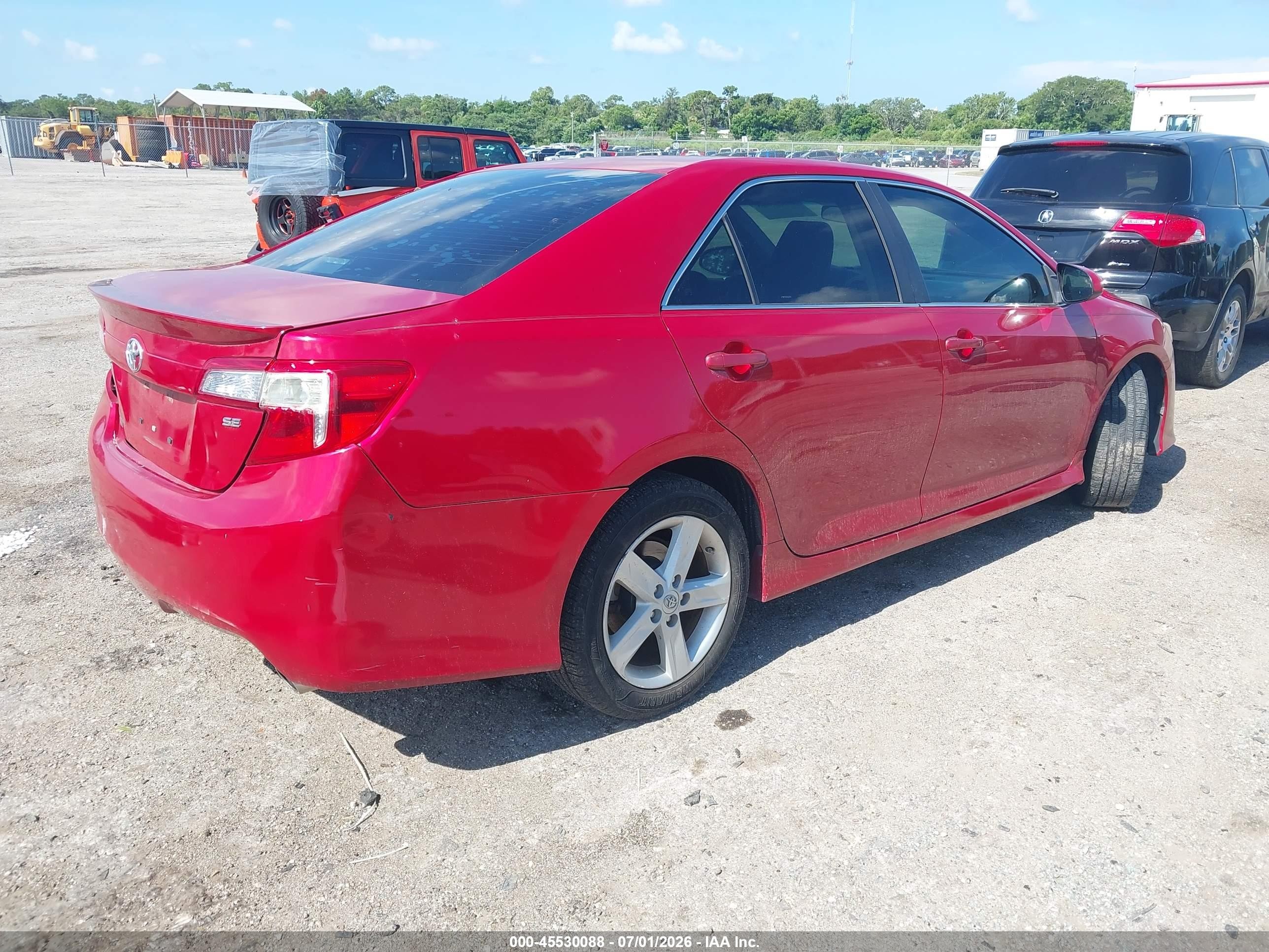 2014 Toyota Camry Se Red vin: 4T1BF1FK2EU822896