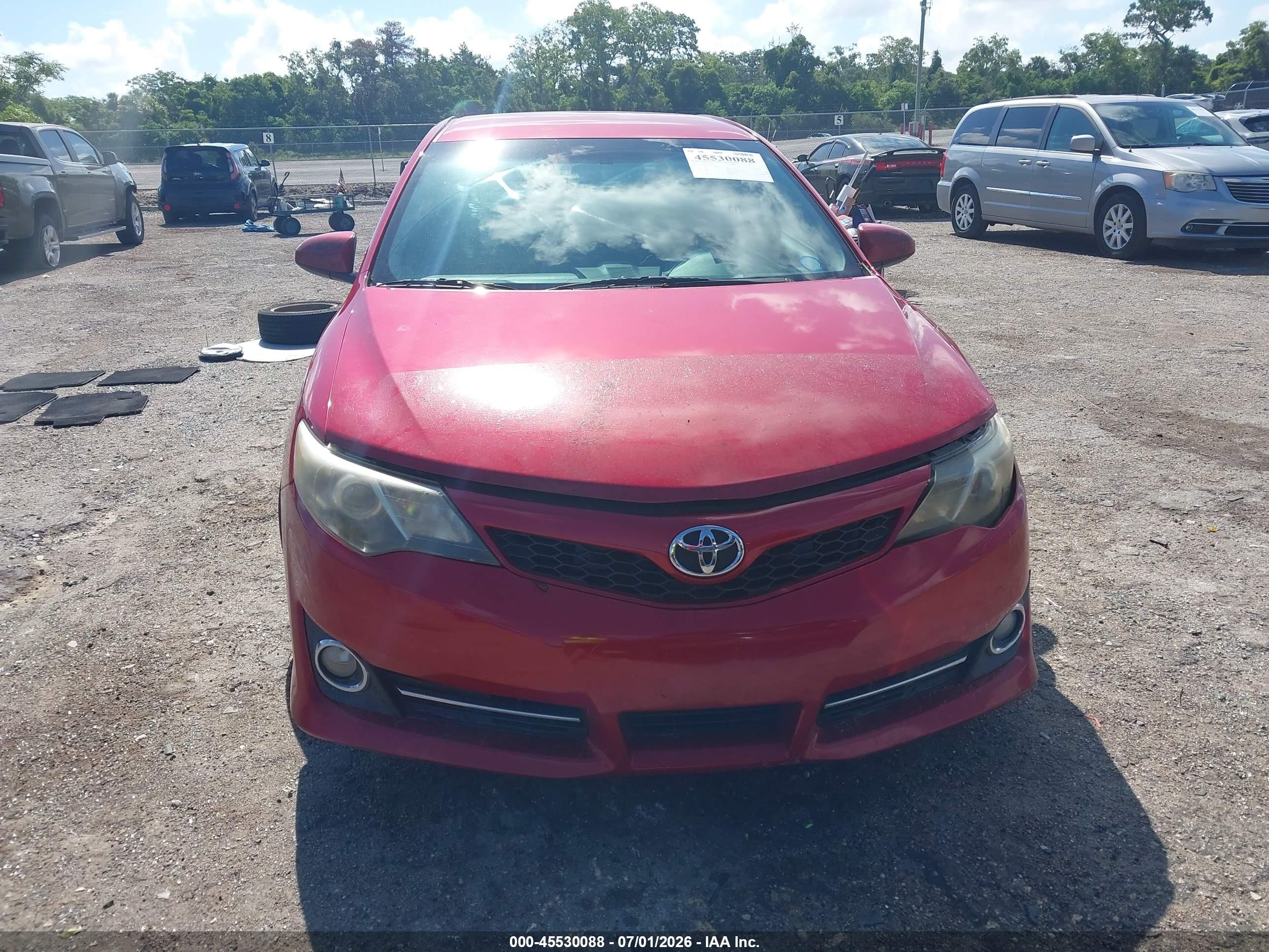 2014 Toyota Camry Se Red vin: 4T1BF1FK2EU822896