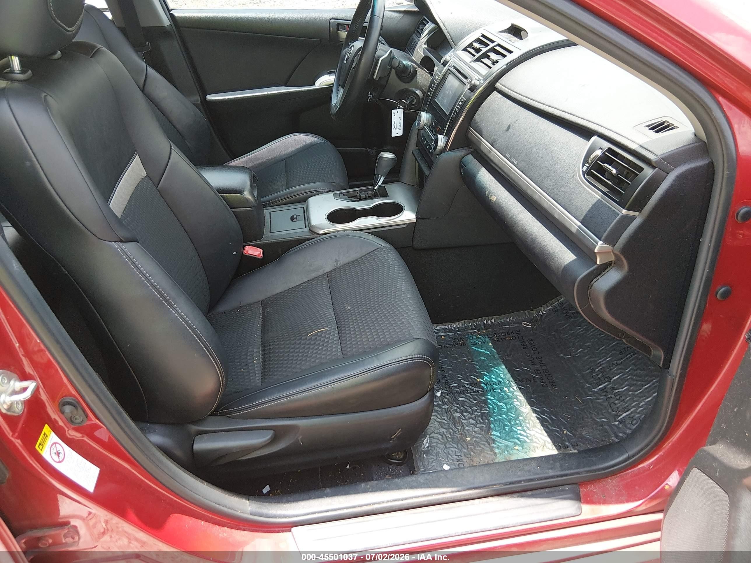 2014 Toyota Camry Se Red vin: 4T1BF1FK2EU835972
