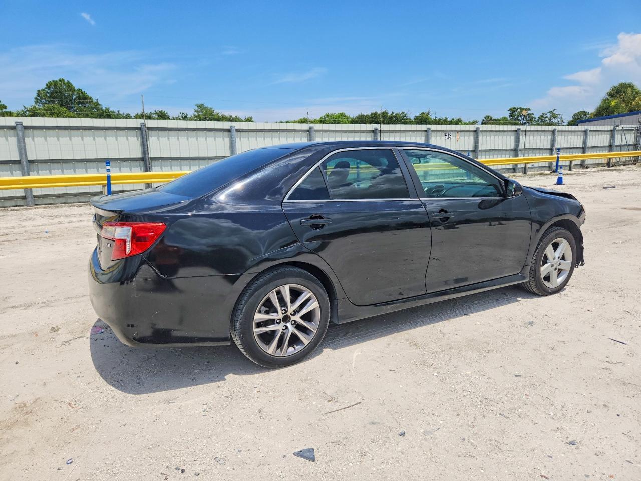 2014 Toyota Camry Se Black vin: 4T1BF1FK2EU841951