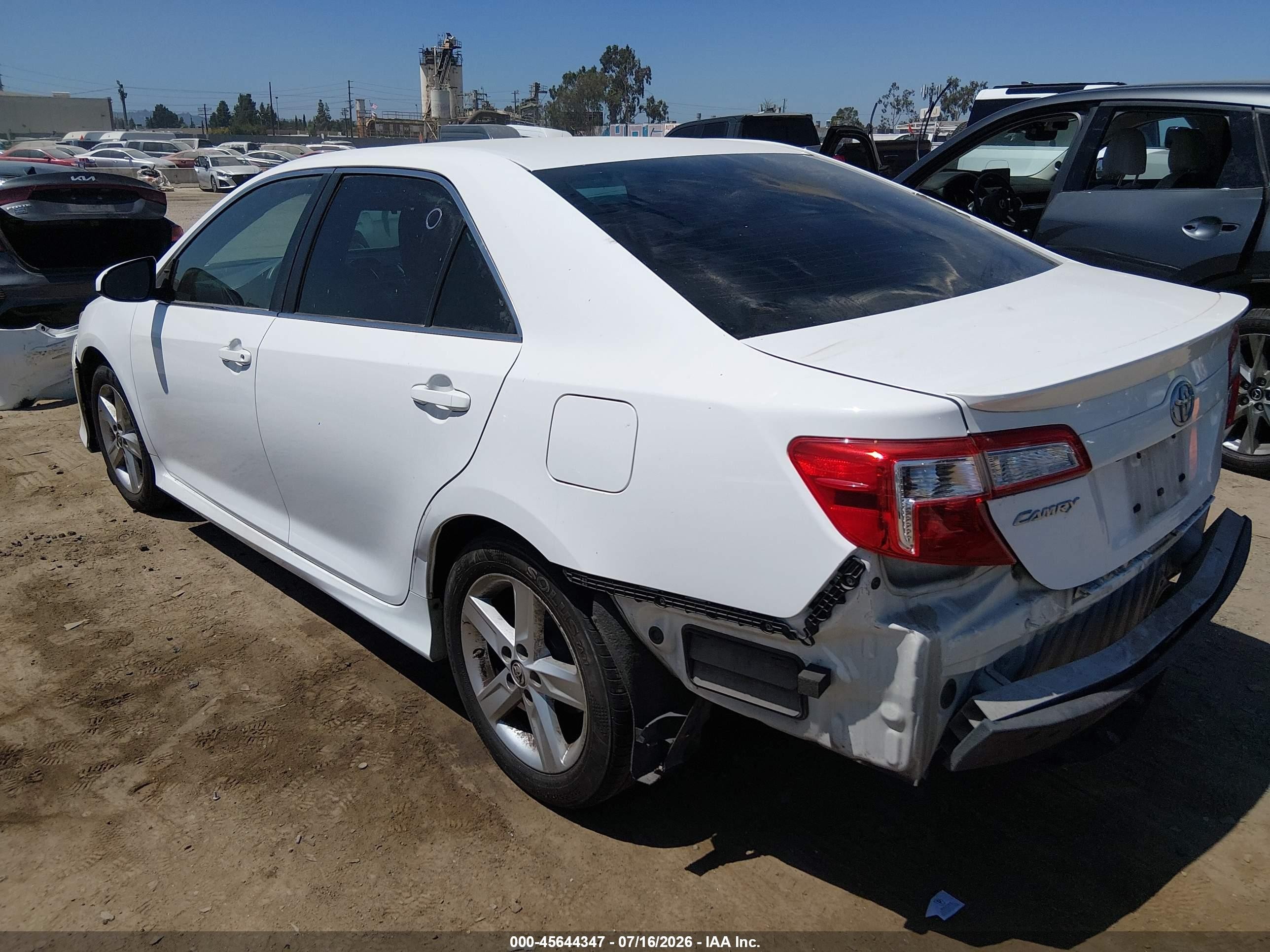 2014 Toyota Camry Se White vin: 4T1BF1FK2EU842016