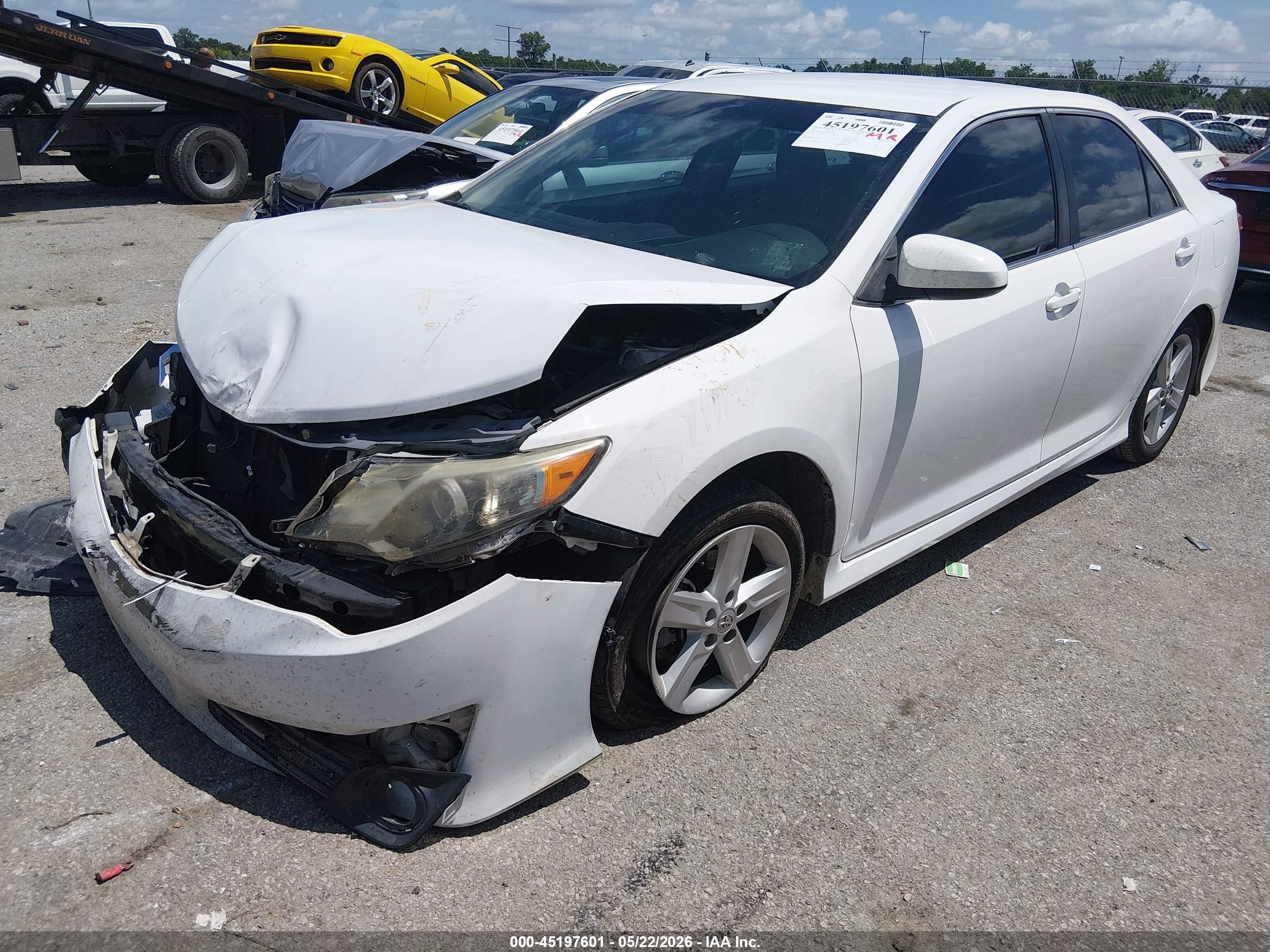 2014 Toyota Camry Se White vin: 4T1BF1FK2EU851198