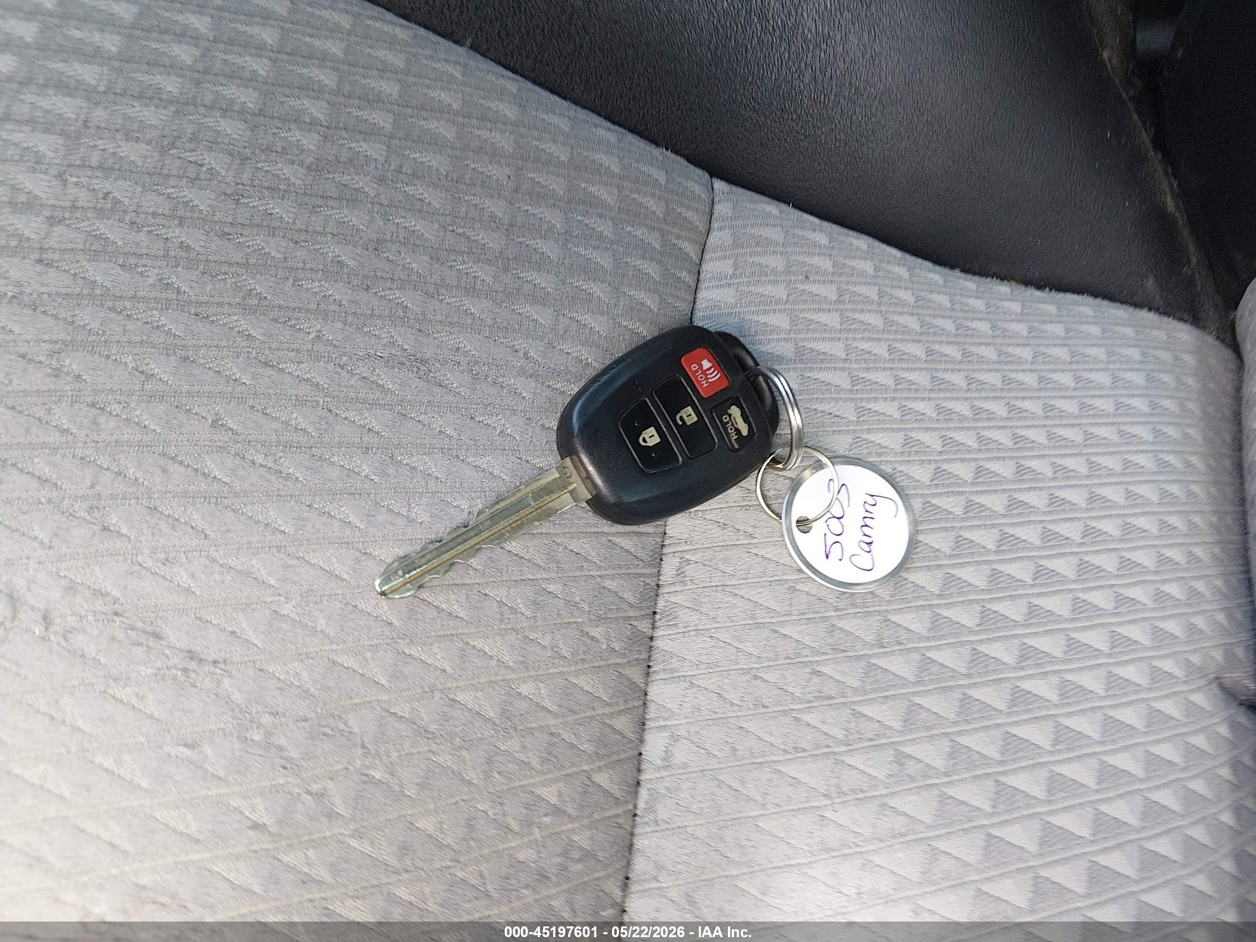 2014 Toyota Camry Se White vin: 4T1BF1FK2EU851198