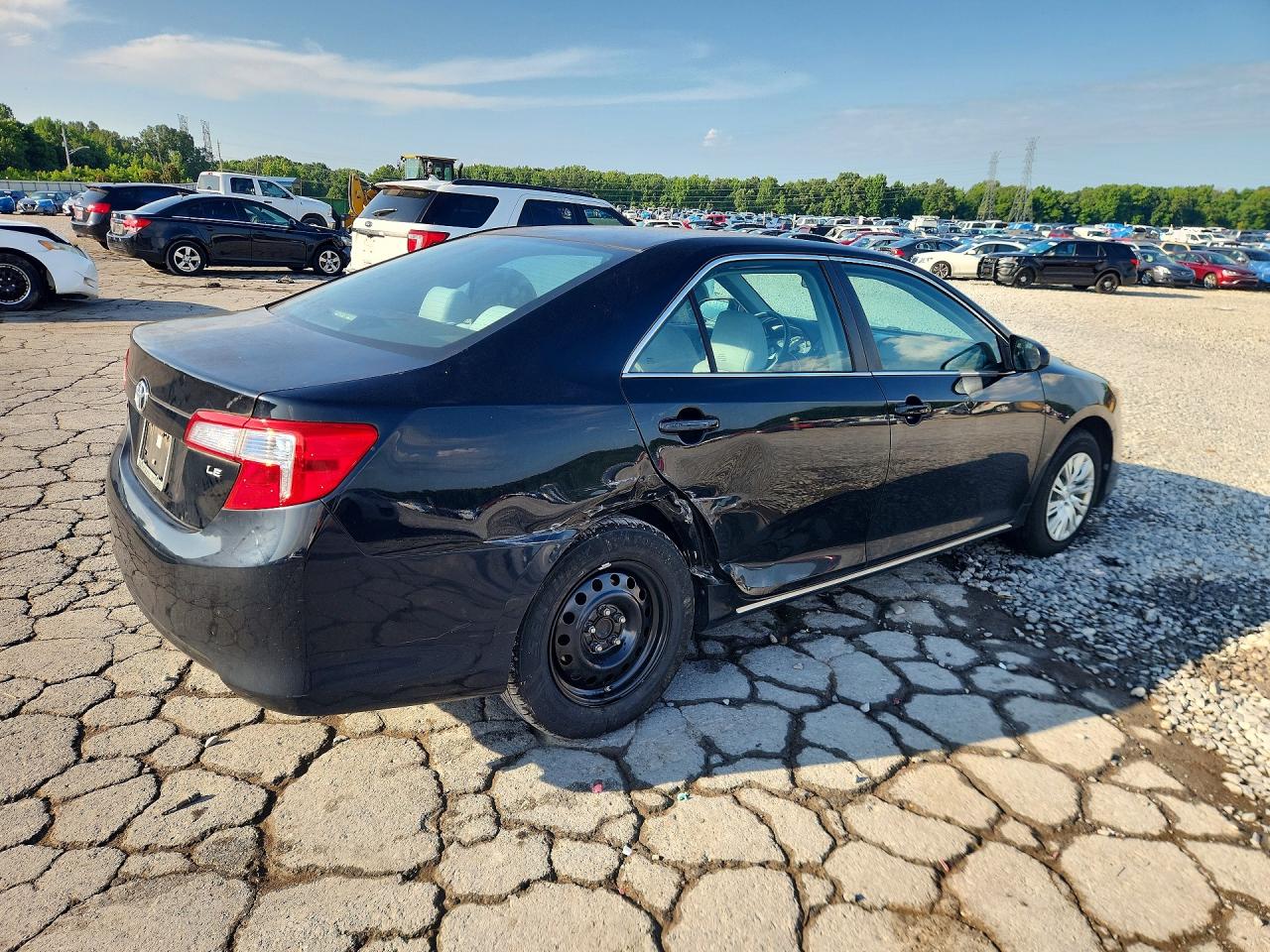 2014 Toyota Camry Le Black vin: 4T1BF1FK2EU853551