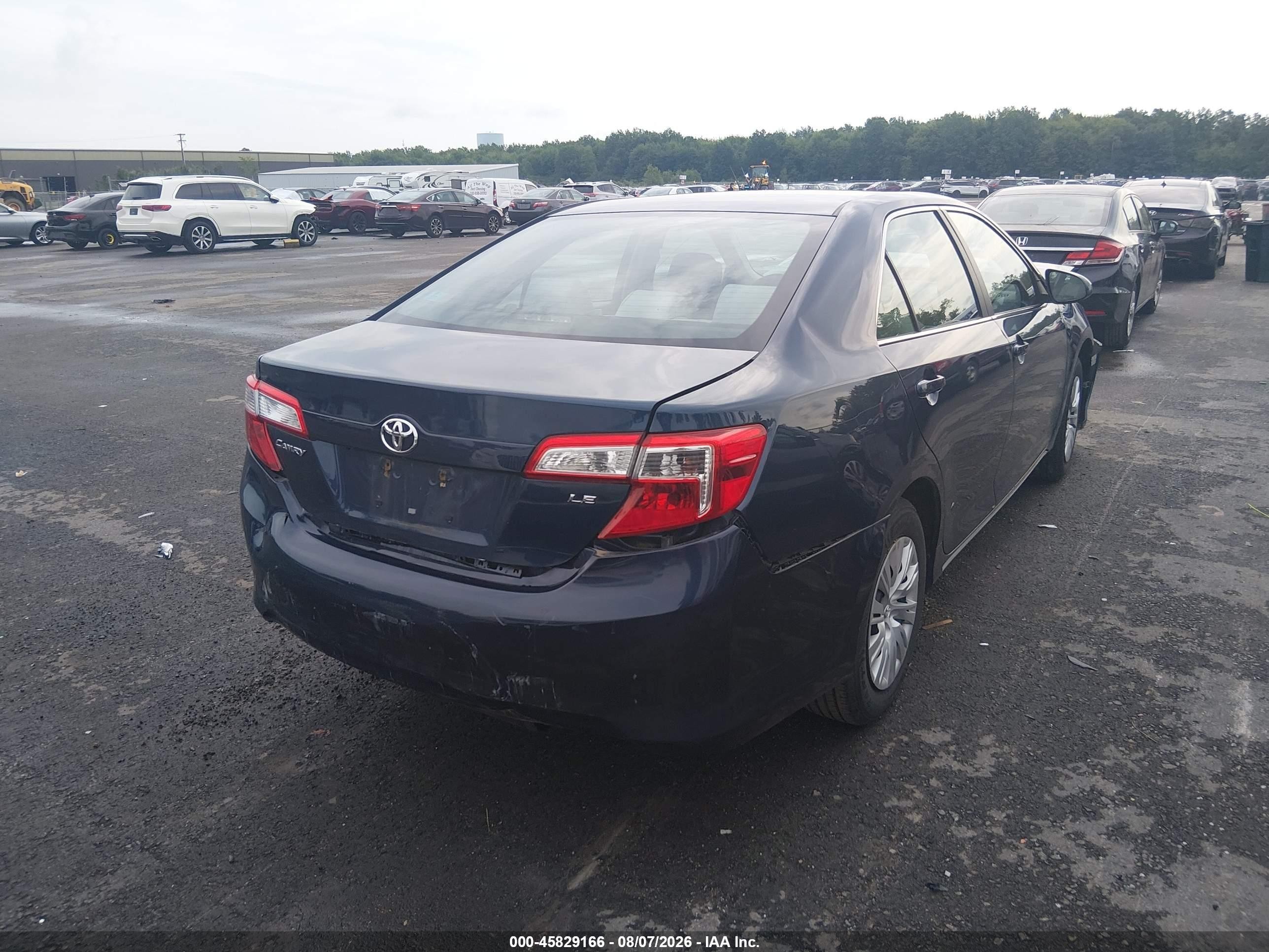2014 Toyota Camry Le Blue vin: 4T1BF1FK2EU866557