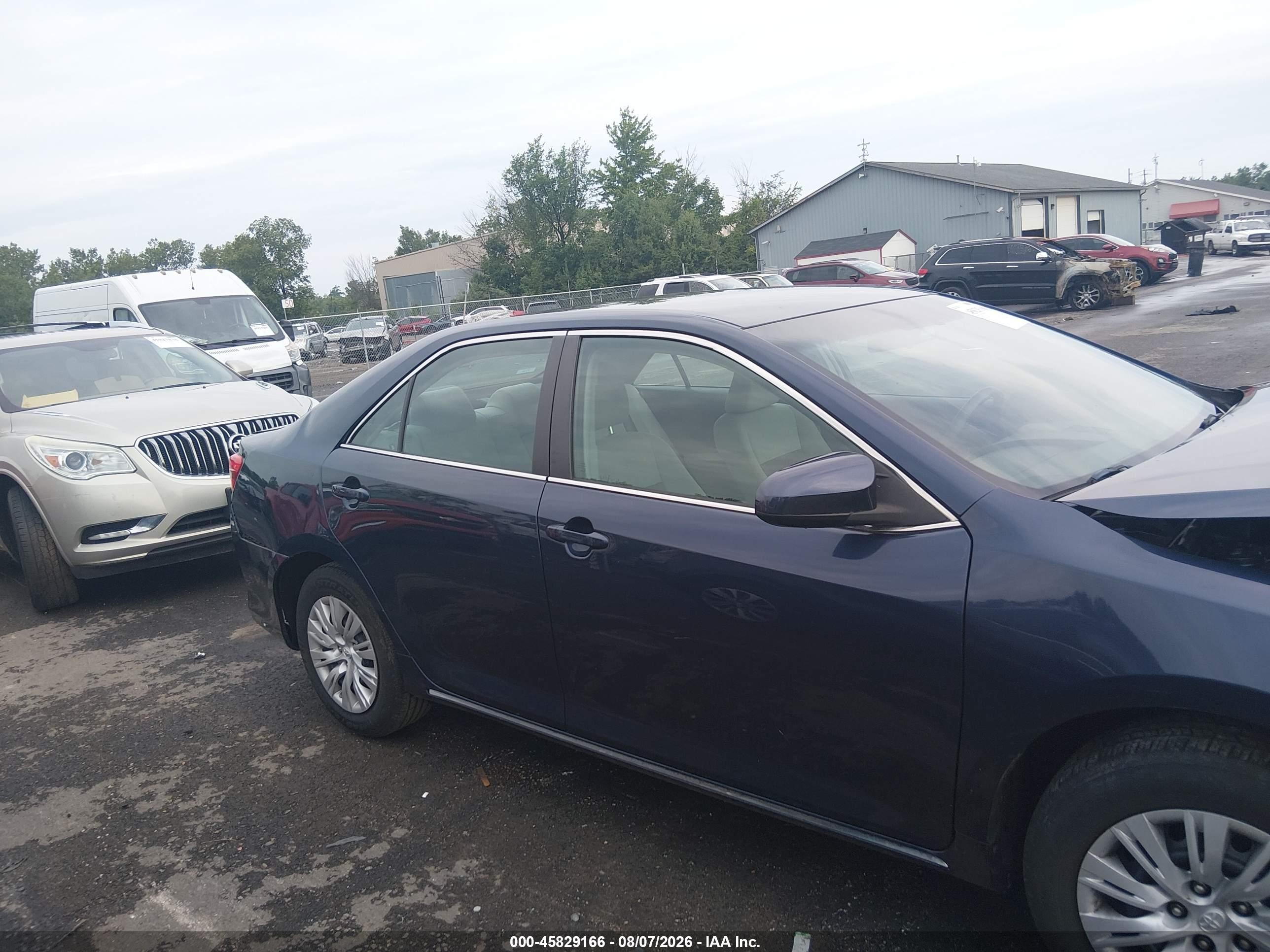 2014 Toyota Camry Le Blue vin: 4T1BF1FK2EU866557