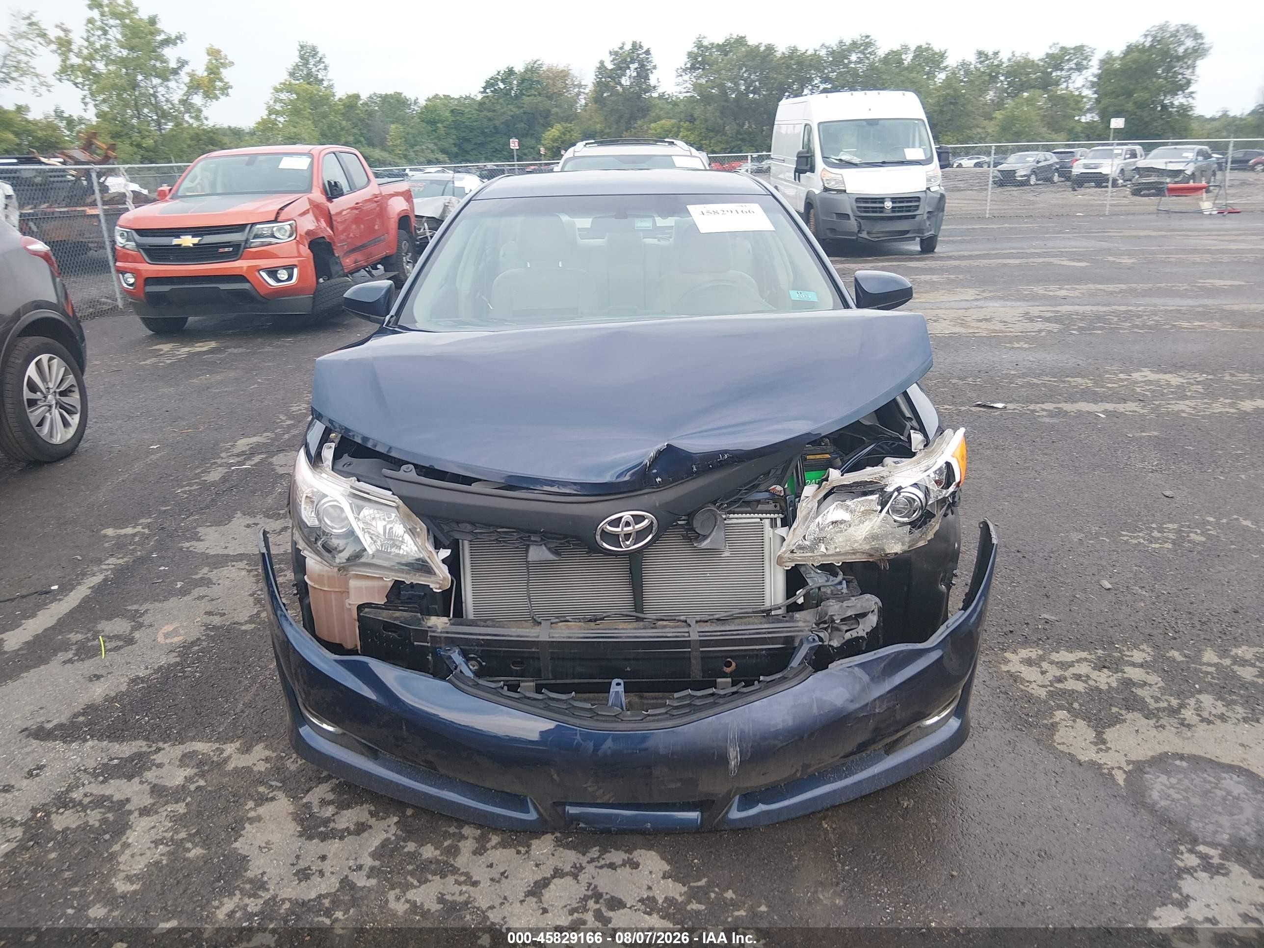 2014 Toyota Camry Le Blue vin: 4T1BF1FK2EU866557