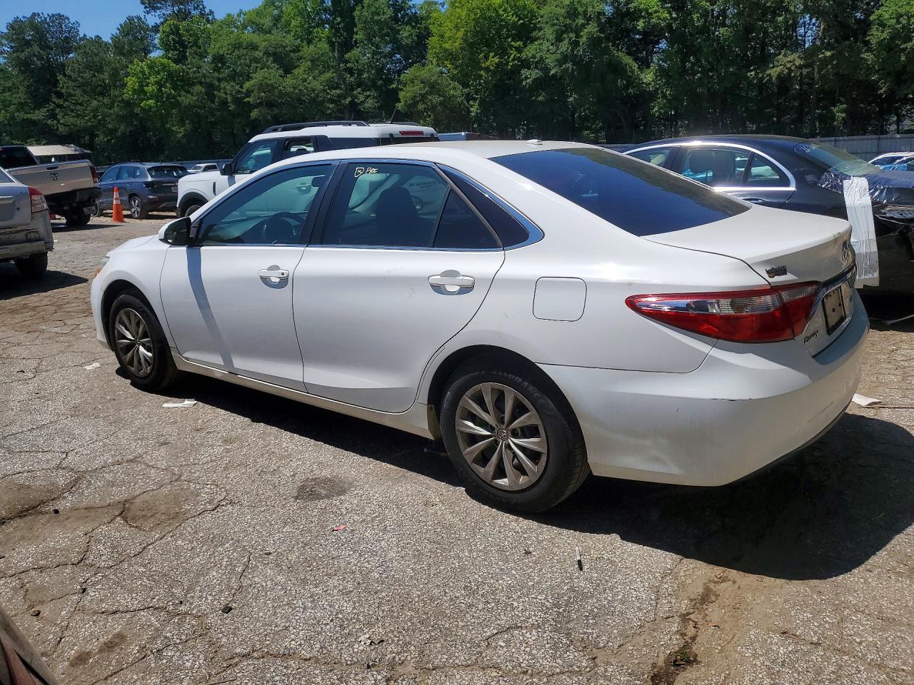 2015 Toyota Camry Le White vin: 4T1BF1FK2FU001721