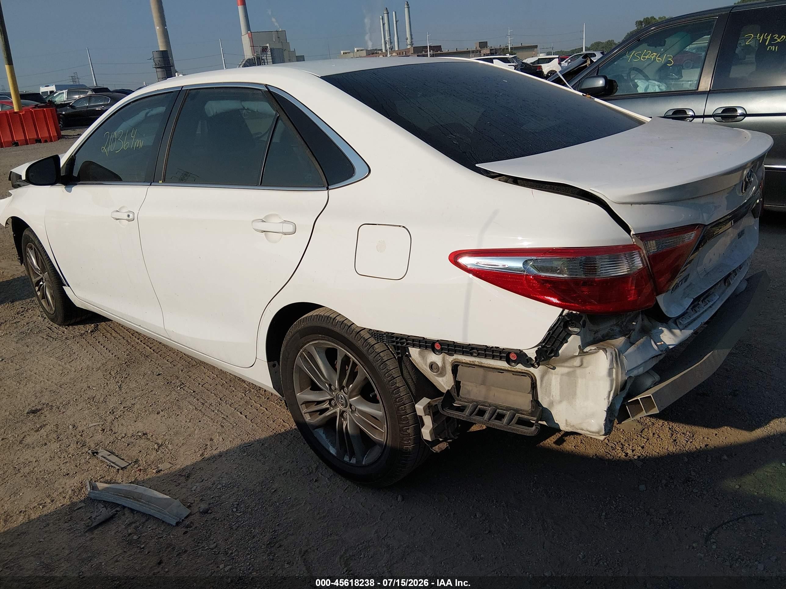 2015 Toyota Camry Se White vin: 4T1BF1FK2FU005767