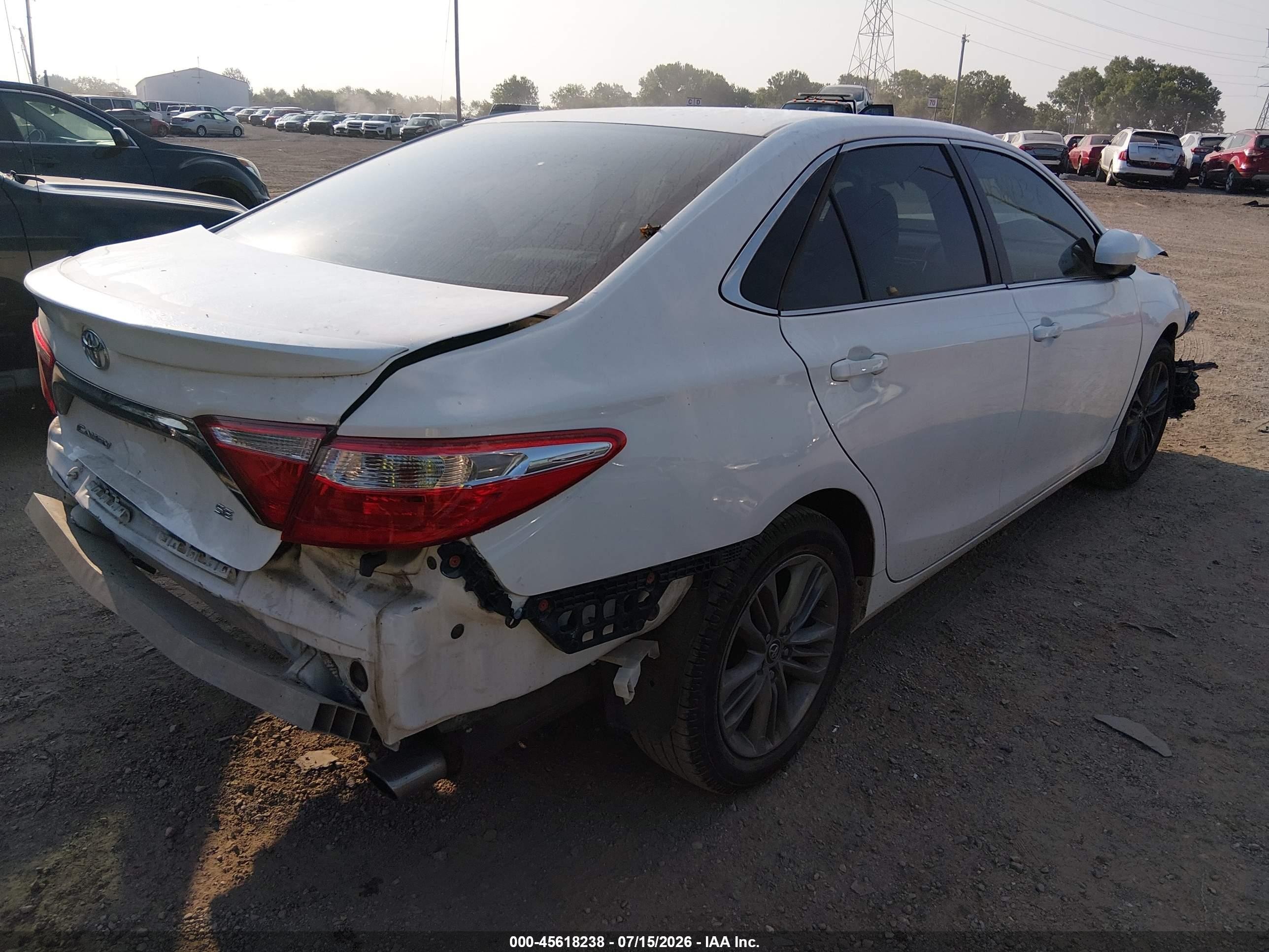 2015 Toyota Camry Se White vin: 4T1BF1FK2FU005767