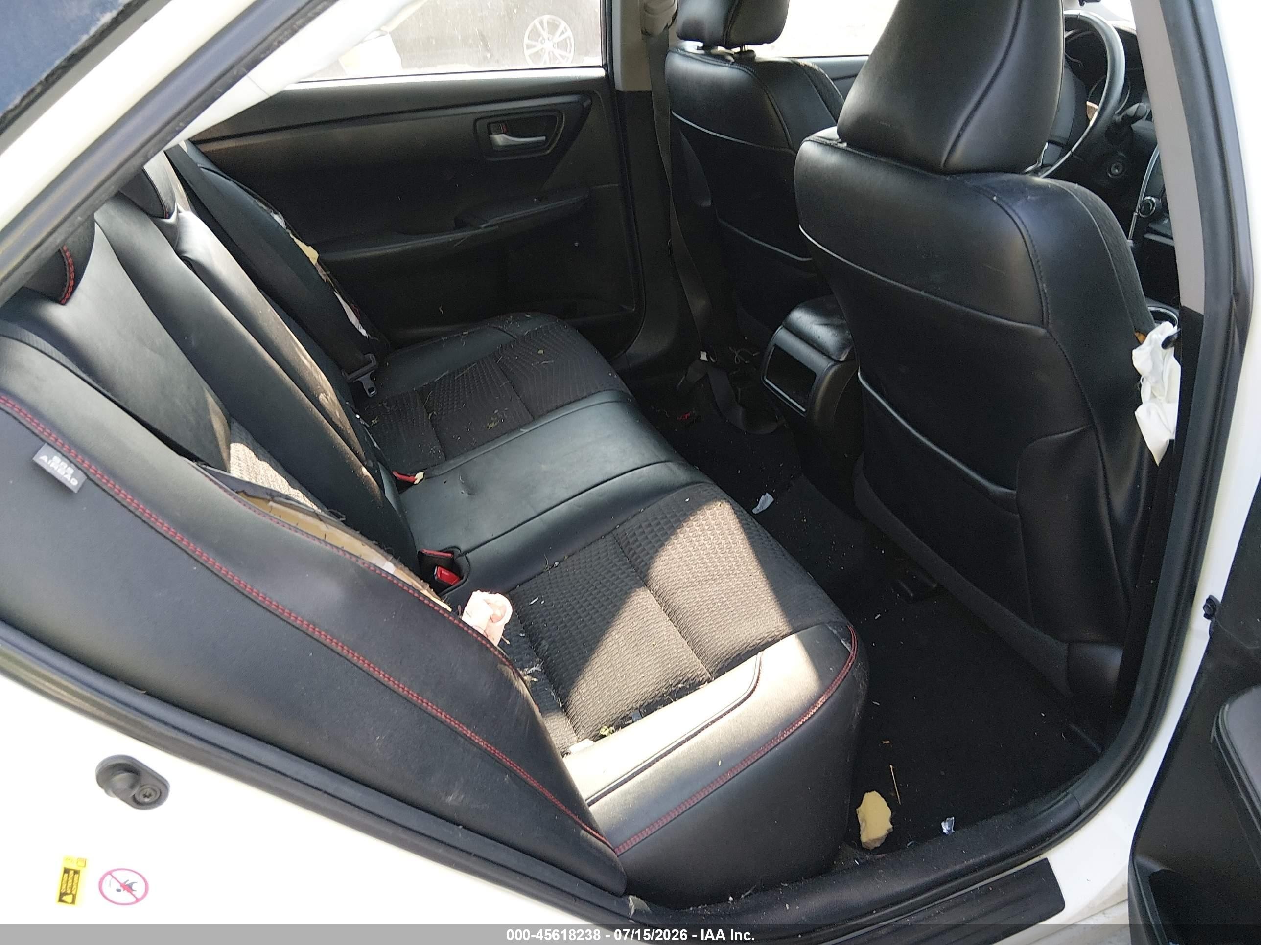 2015 Toyota Camry Se White vin: 4T1BF1FK2FU005767