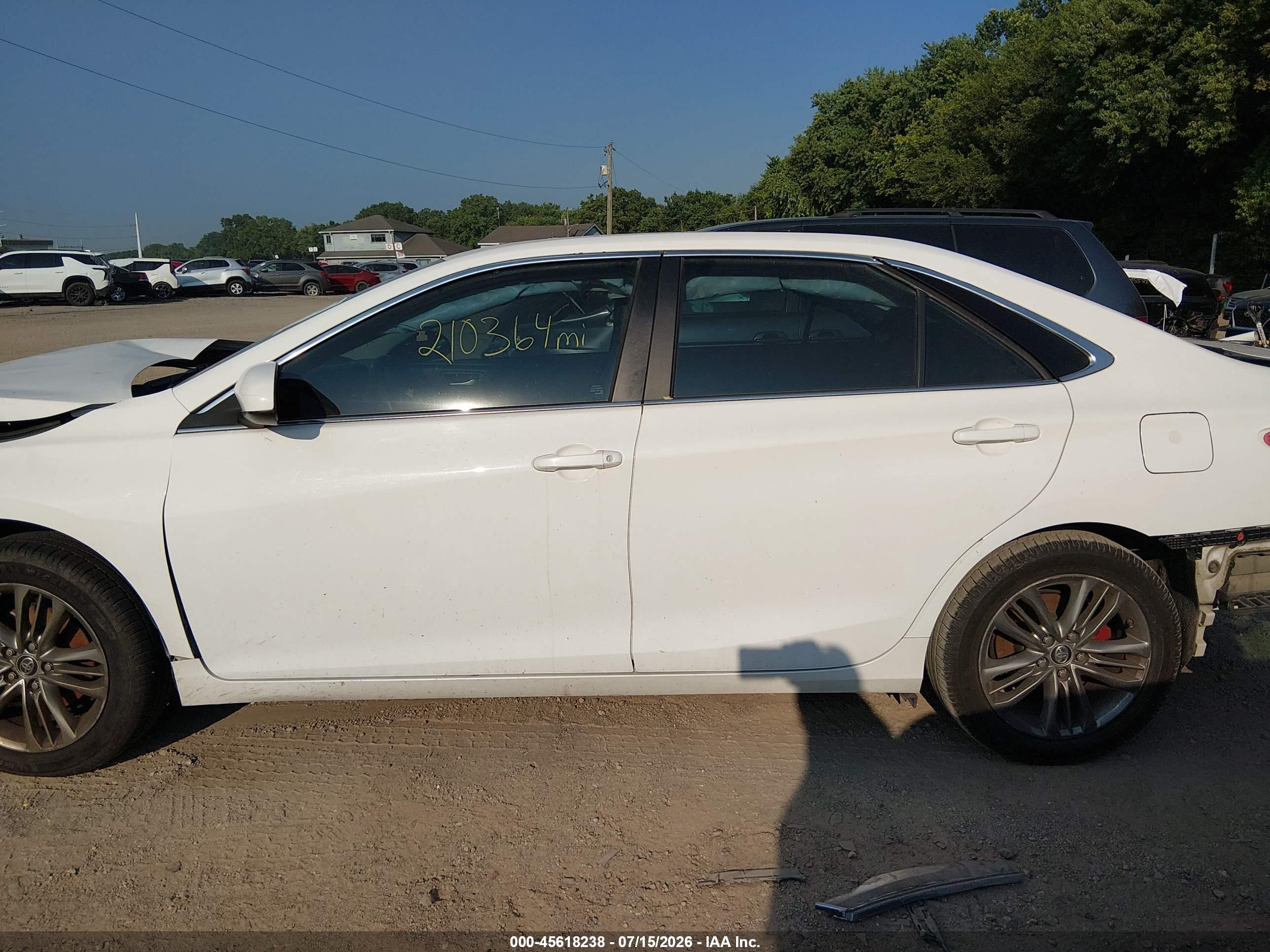 2015 Toyota Camry Se White vin: 4T1BF1FK2FU005767