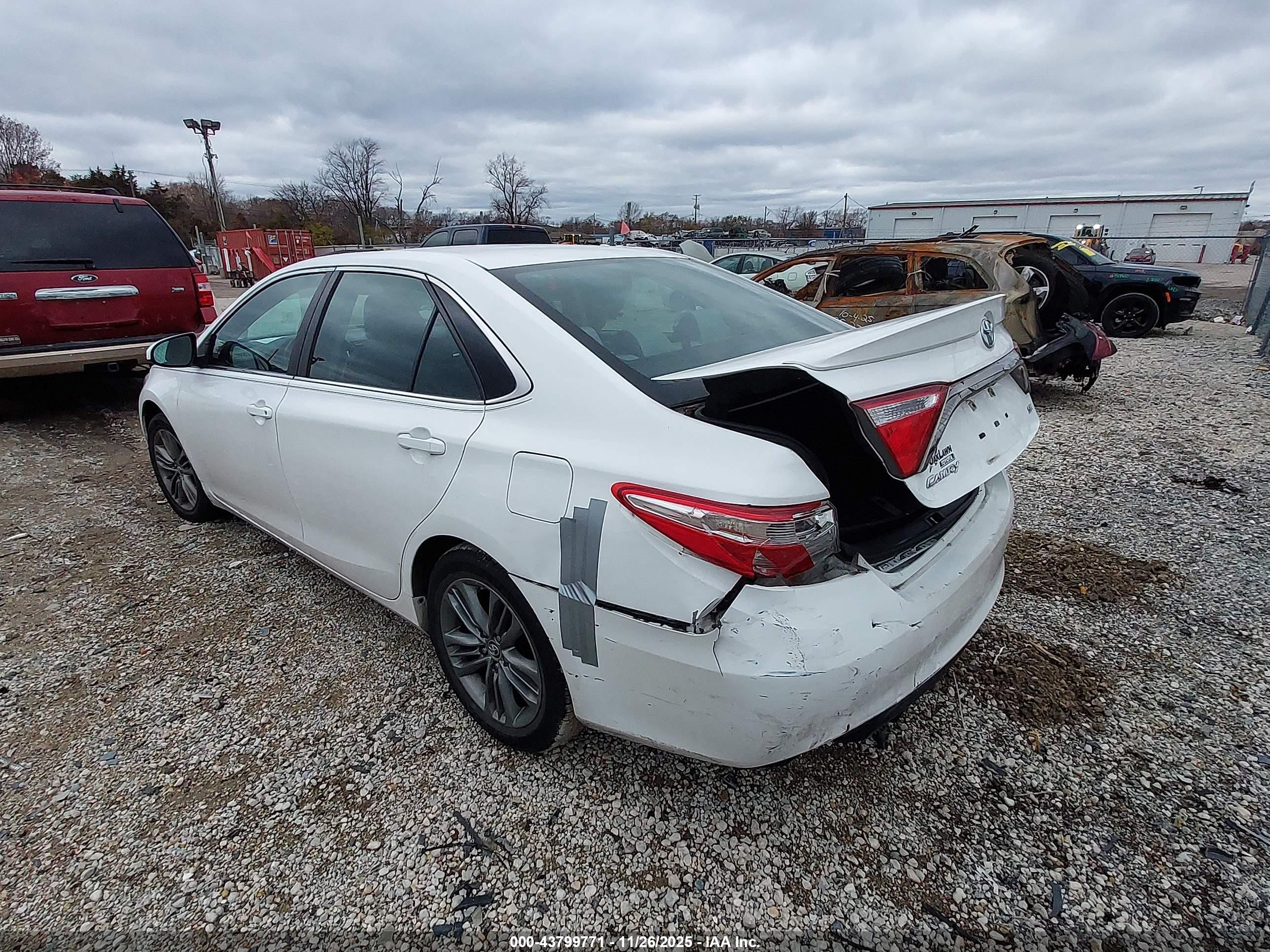 2015 Toyota Camry Se Белый vin: 4T1BF1FK2FU018227