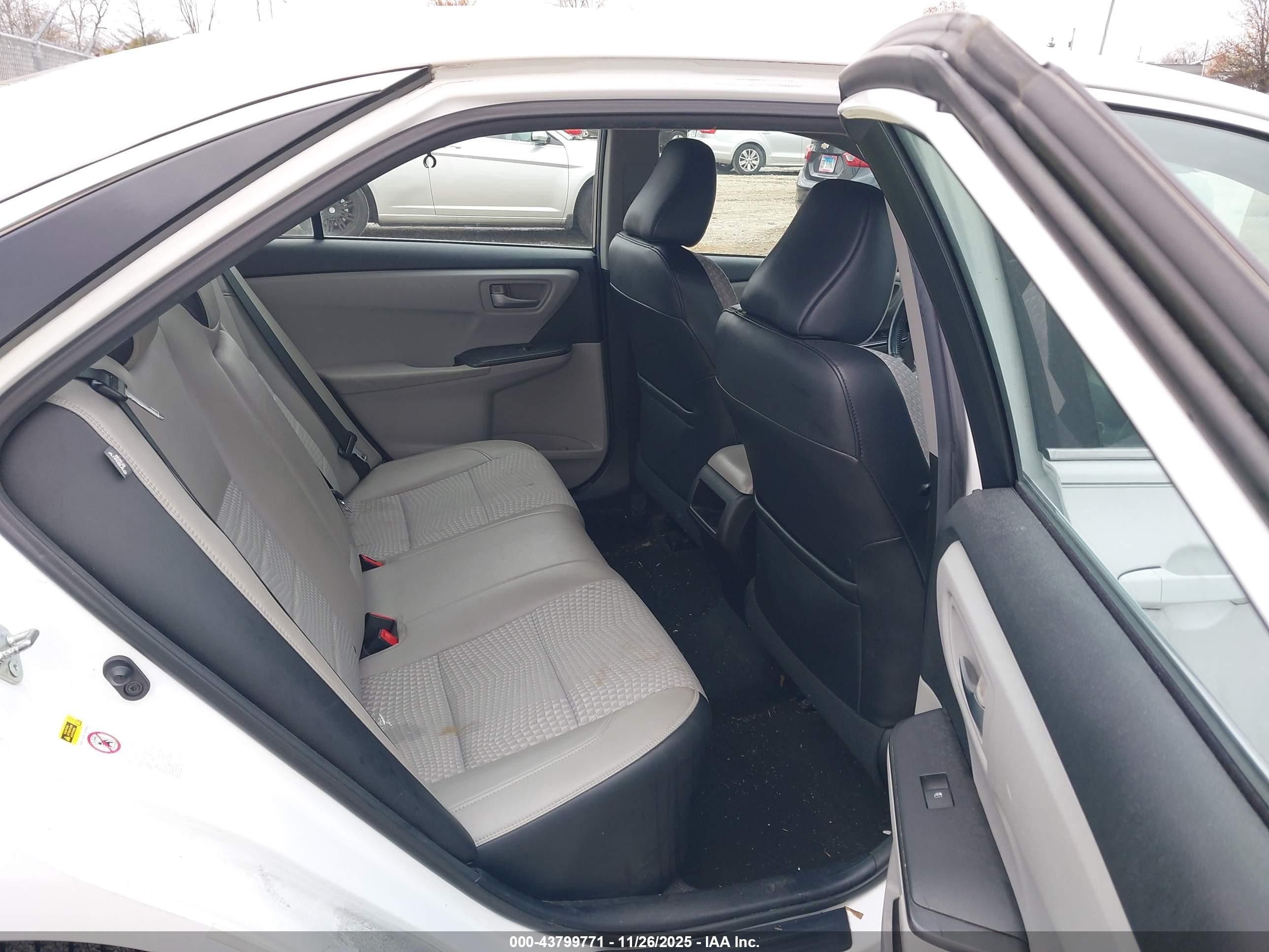 2015 Toyota Camry Se Белый vin: 4T1BF1FK2FU018227