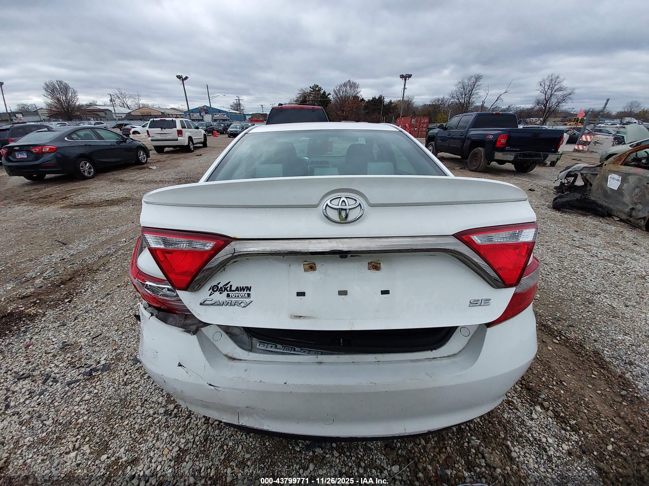 2015 Toyota Camry Se Белый vin: 4T1BF1FK2FU018227