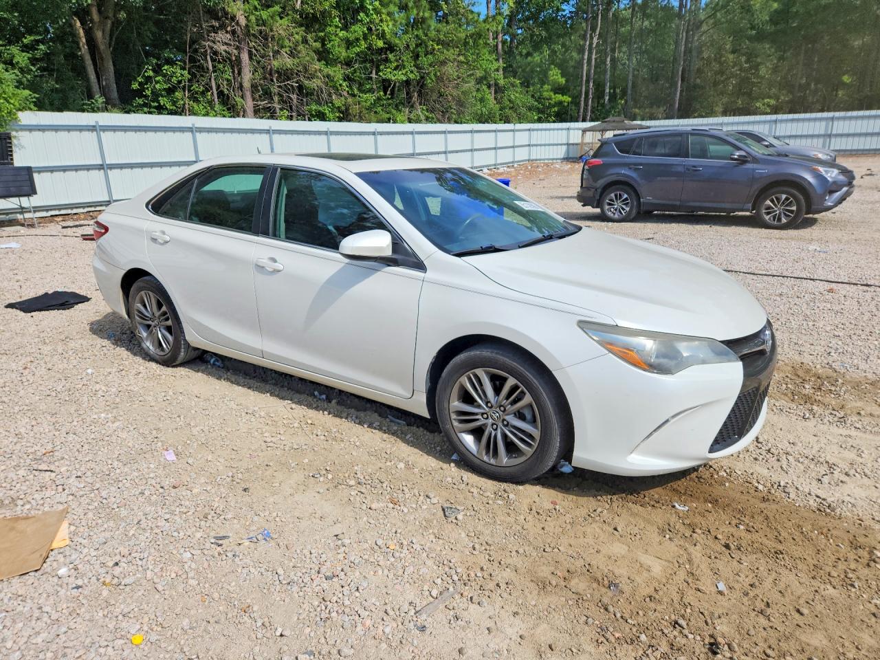 2015 Toyota Camry Se White vin: 4T1BF1FK2FU024433