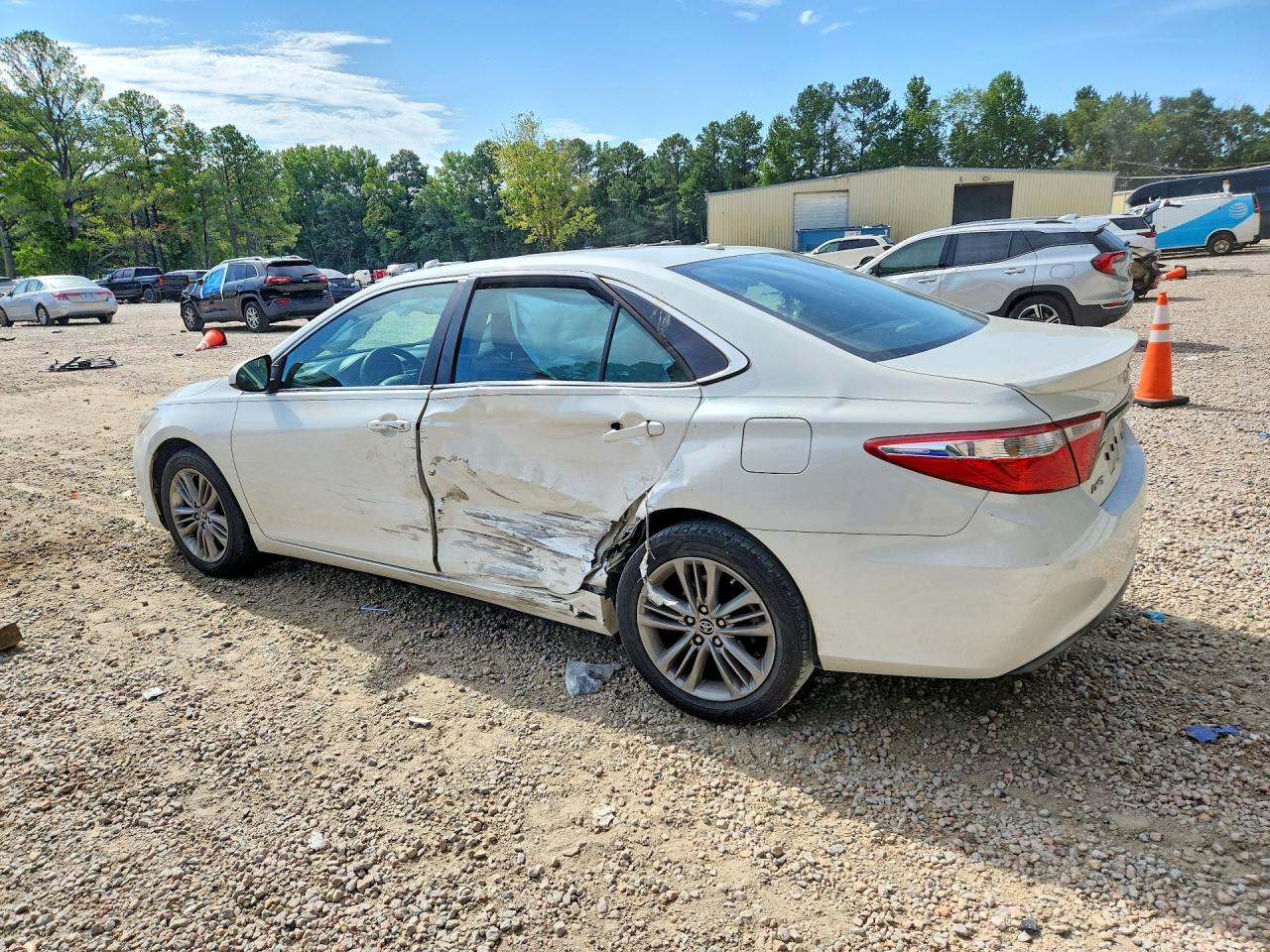 2015 Toyota Camry Se White vin: 4T1BF1FK2FU024433