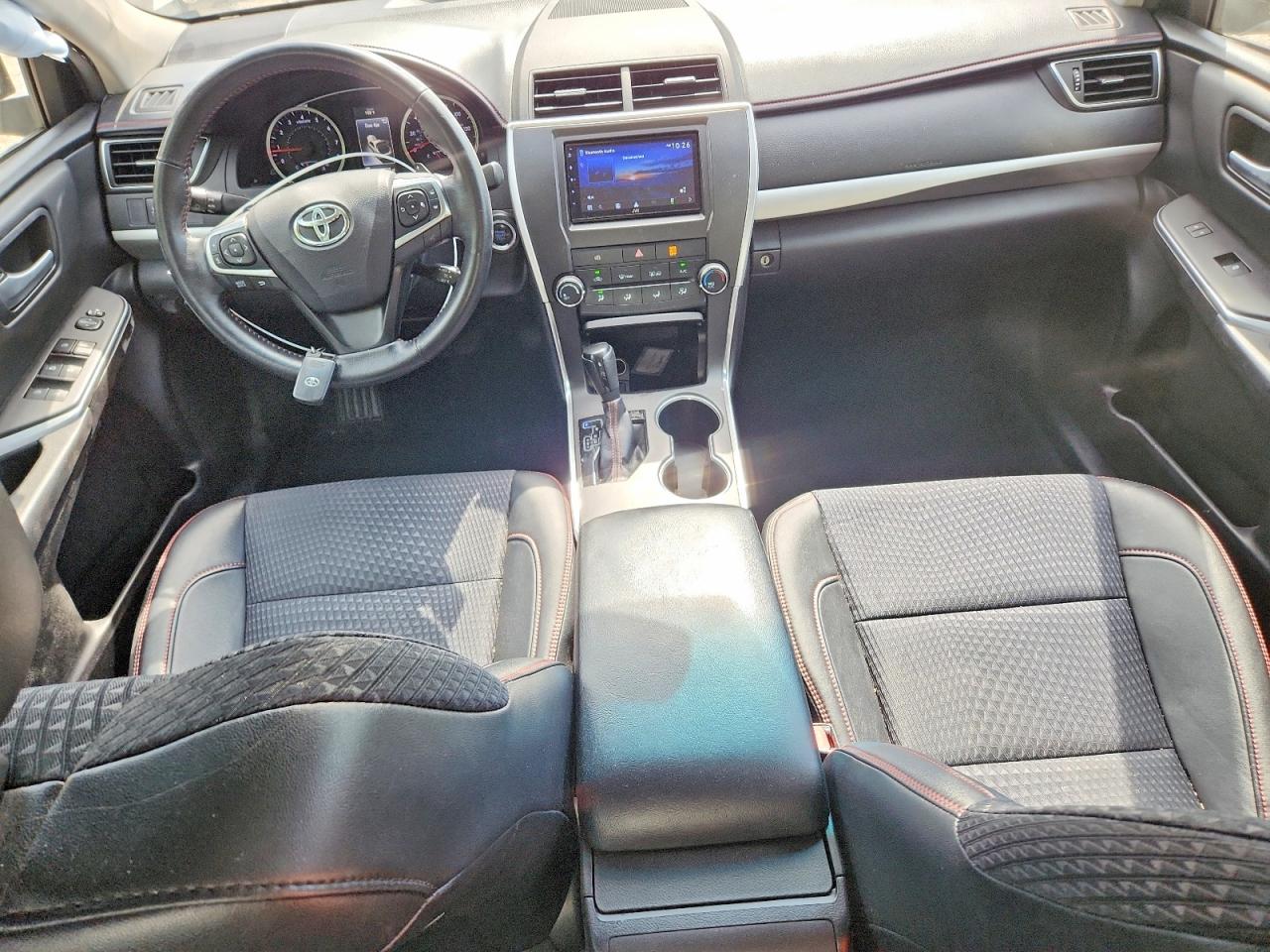 2015 Toyota Camry Se White vin: 4T1BF1FK2FU024433