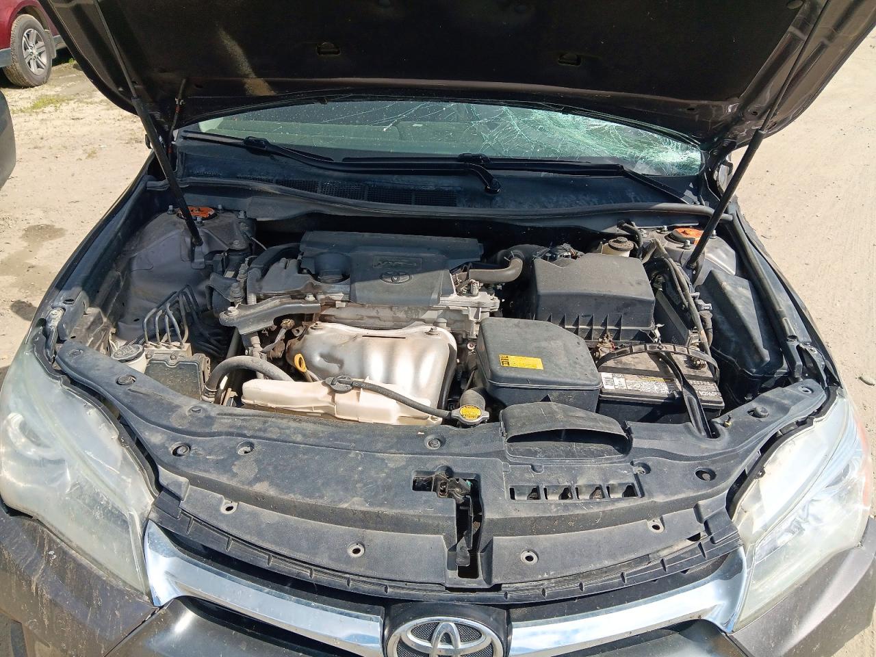 2015 Toyota Camry Le Gray vin: 4T1BF1FK2FU024531