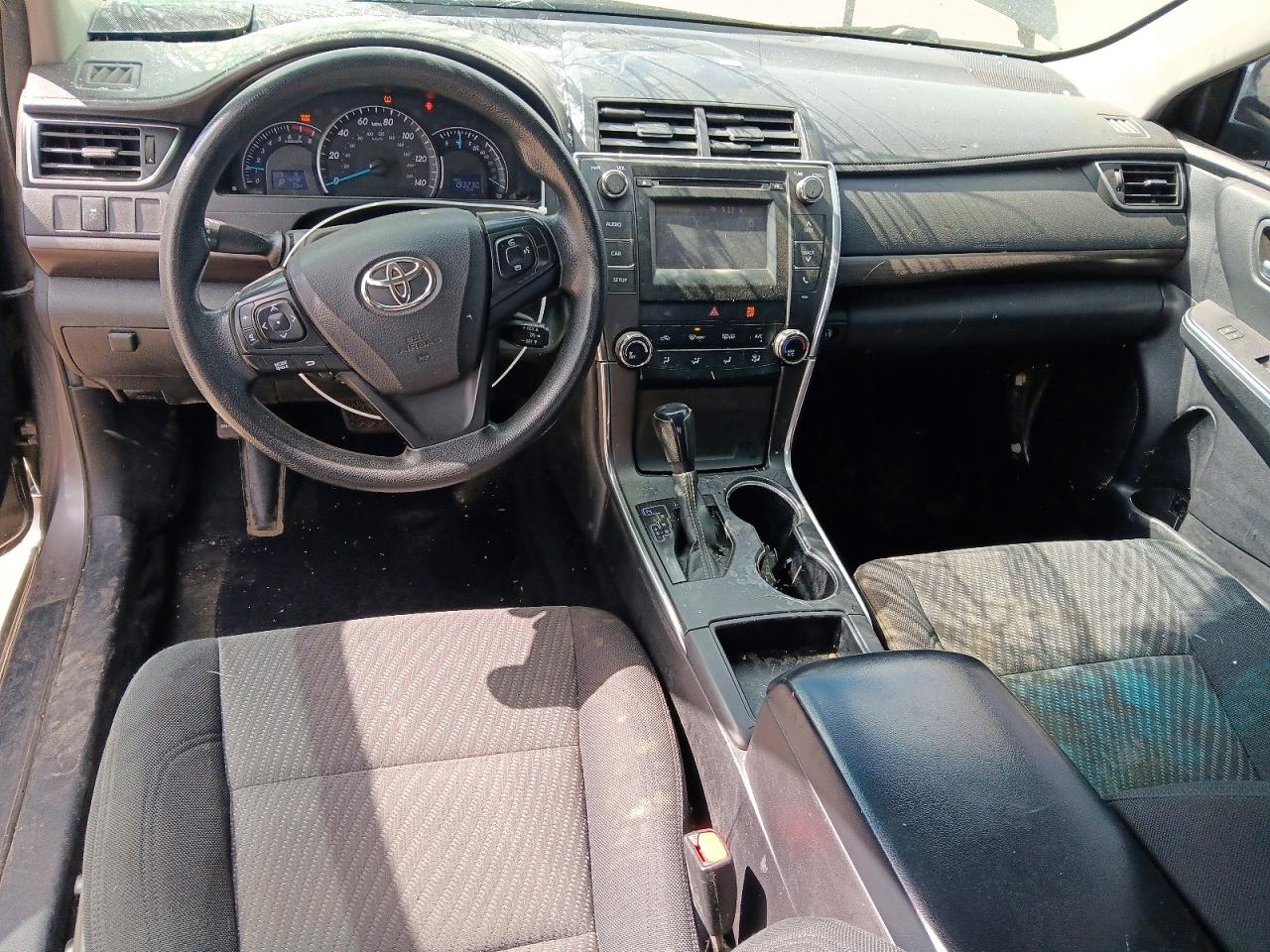2015 Toyota Camry Le Gray vin: 4T1BF1FK2FU024531