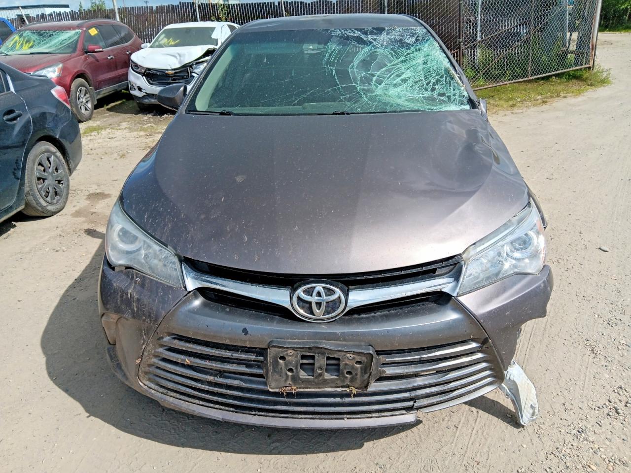 2015 Toyota Camry Le Gray vin: 4T1BF1FK2FU024531